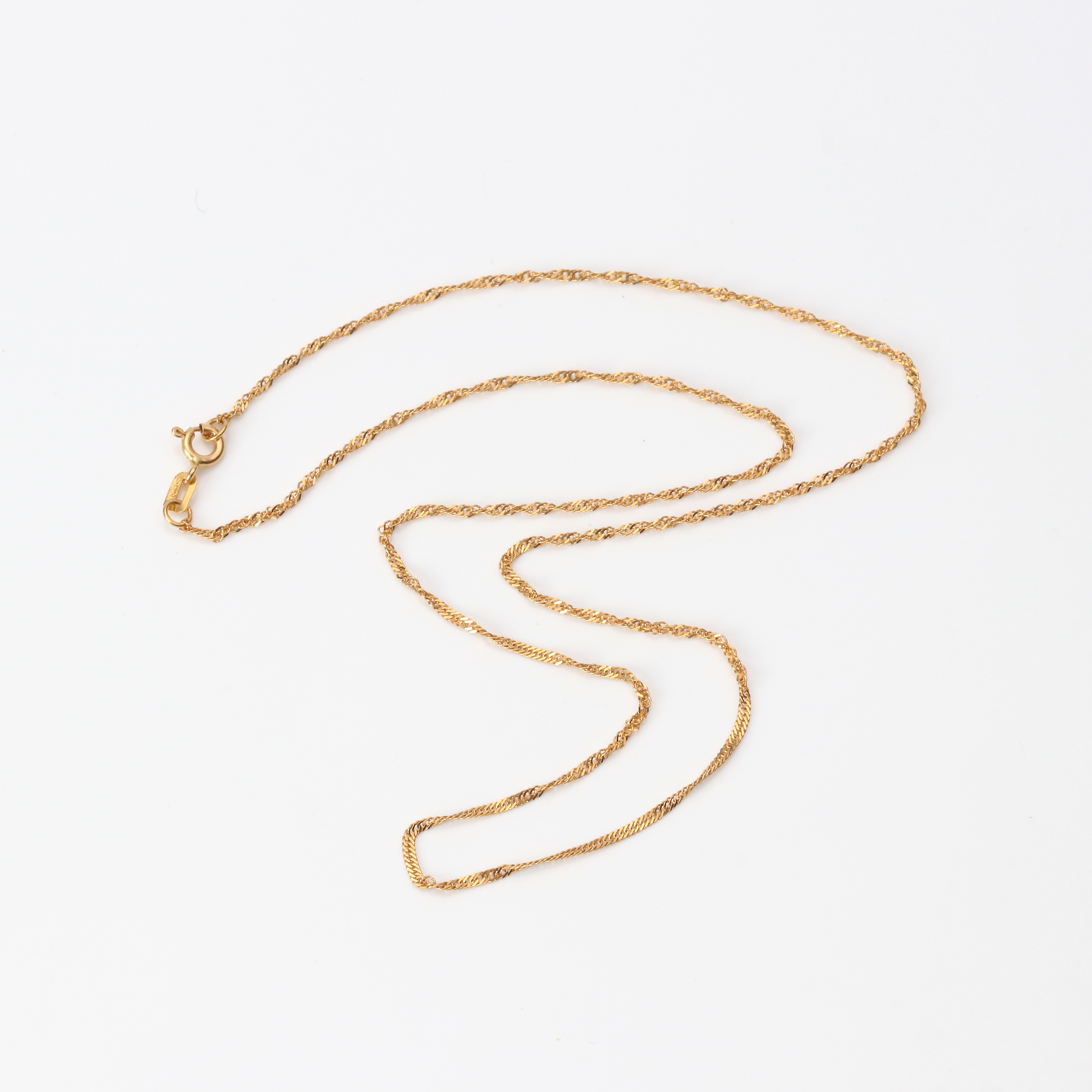 HALSBAND SINGAPORELÄNK. 21k guld, vikt ca 2,4 gram.