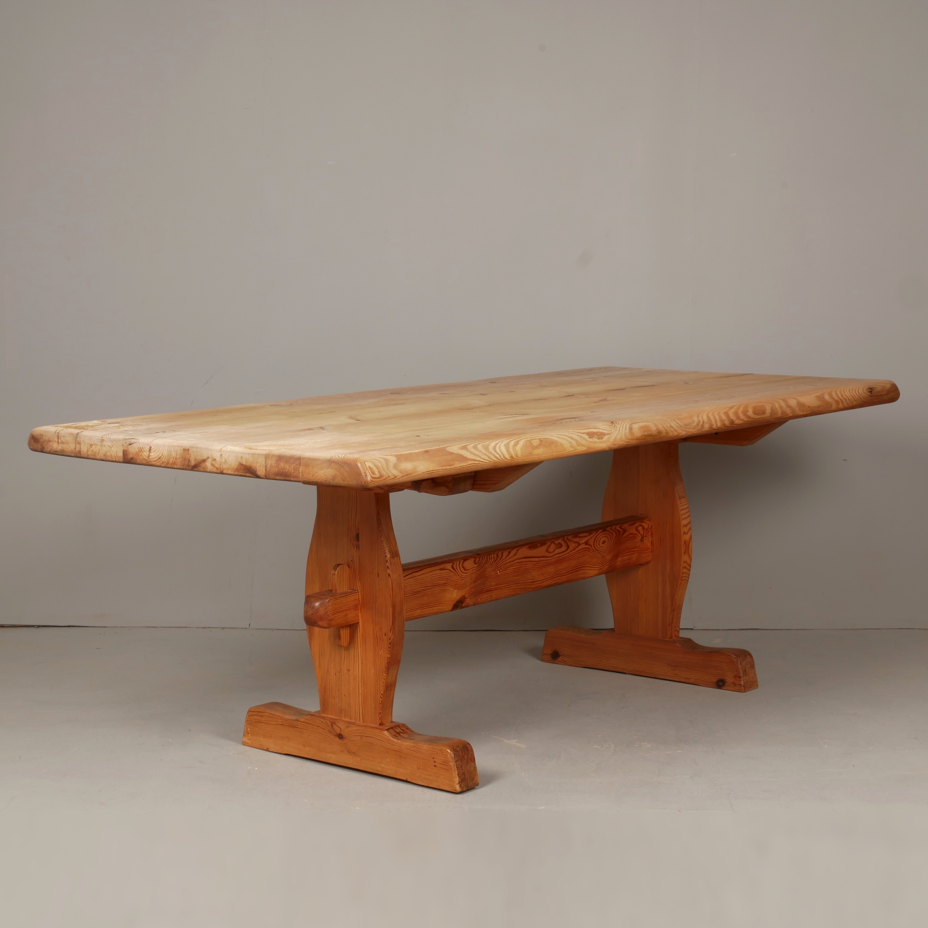 BOCKBORD, Furumöbler, Färjestaden, Öland, 1981.