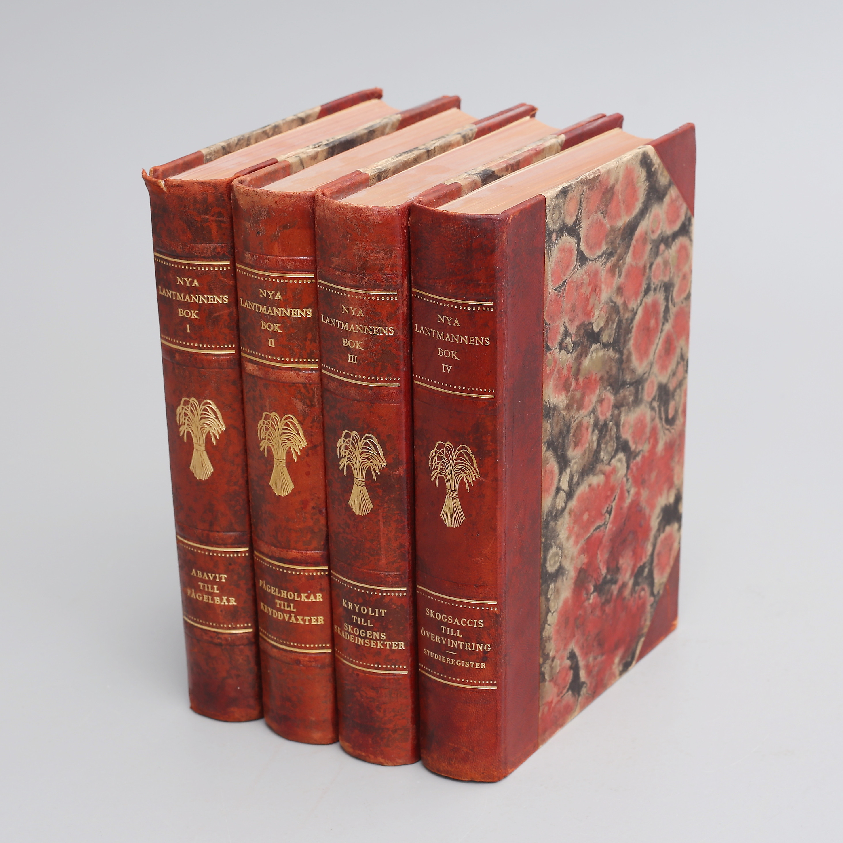BÖCKER, 4 delar, Nya Lantmannens bok, I-IV, 1900-talets mitt.