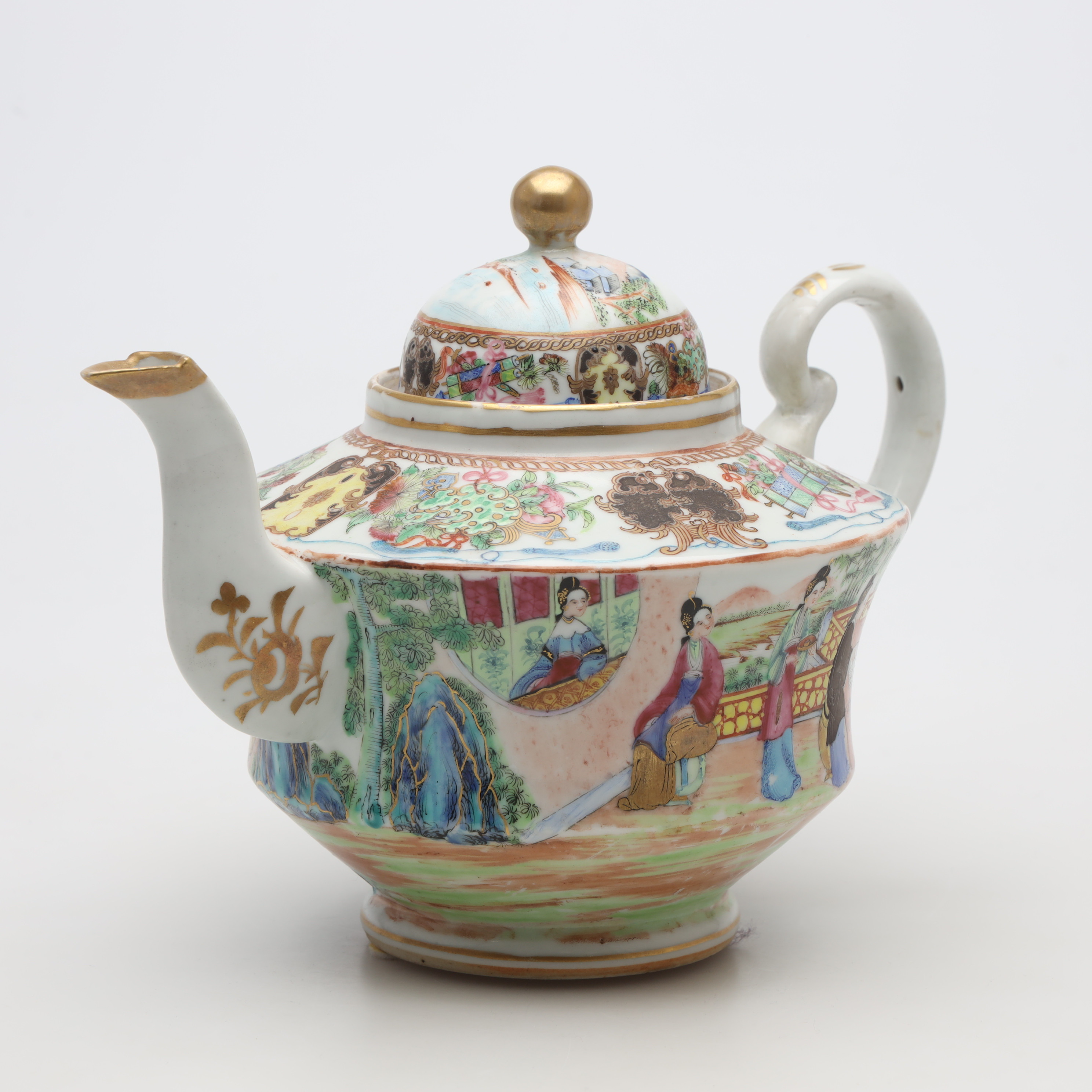 TEKANNA, porslin, emaljdekor, kanton, Kina, Famille Rose-dekor, figurscen, 1800-tal.