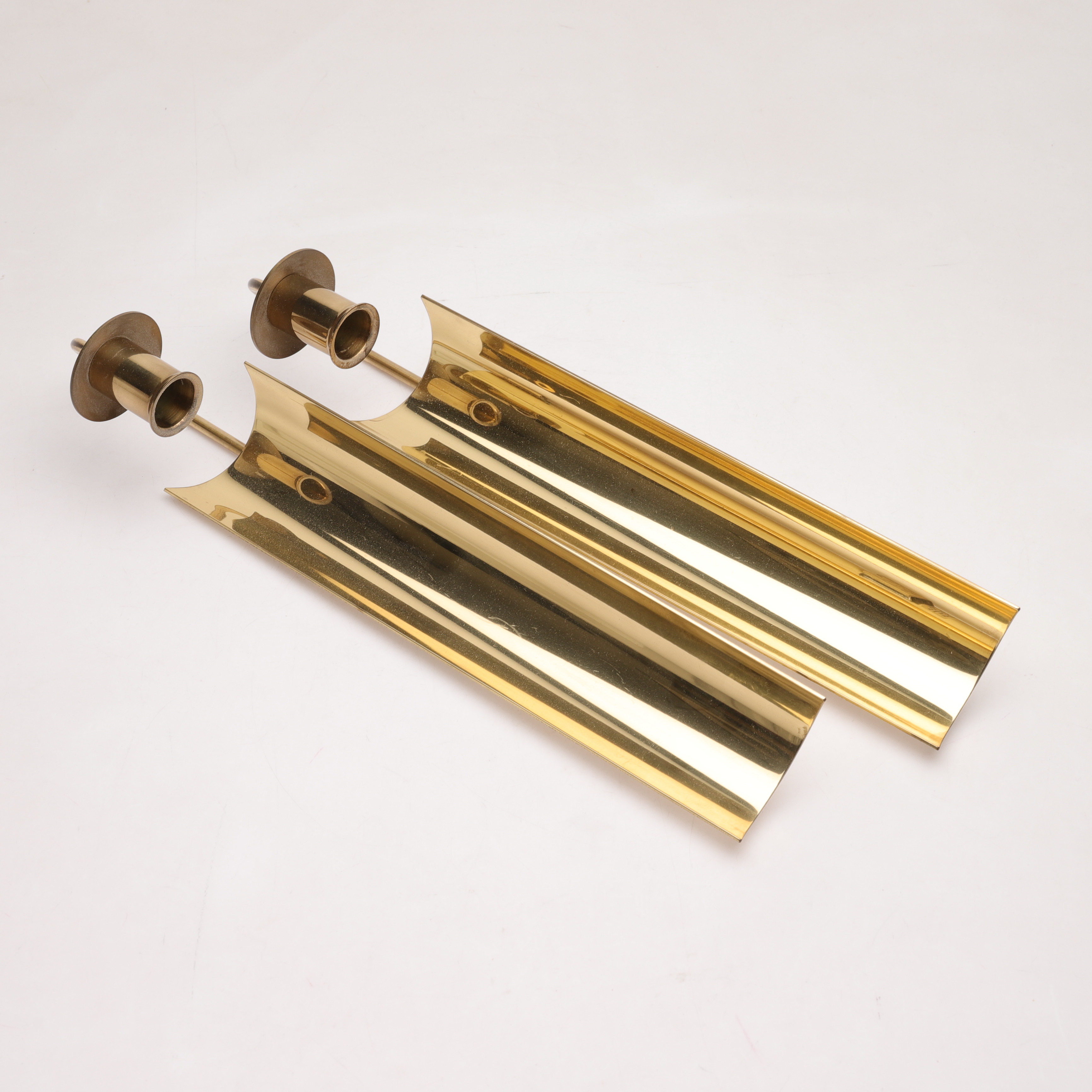 PIERRE FORSELL. Lampetter, ett par, "Reflex", mässing, Skultuna, design 1960-tal.
