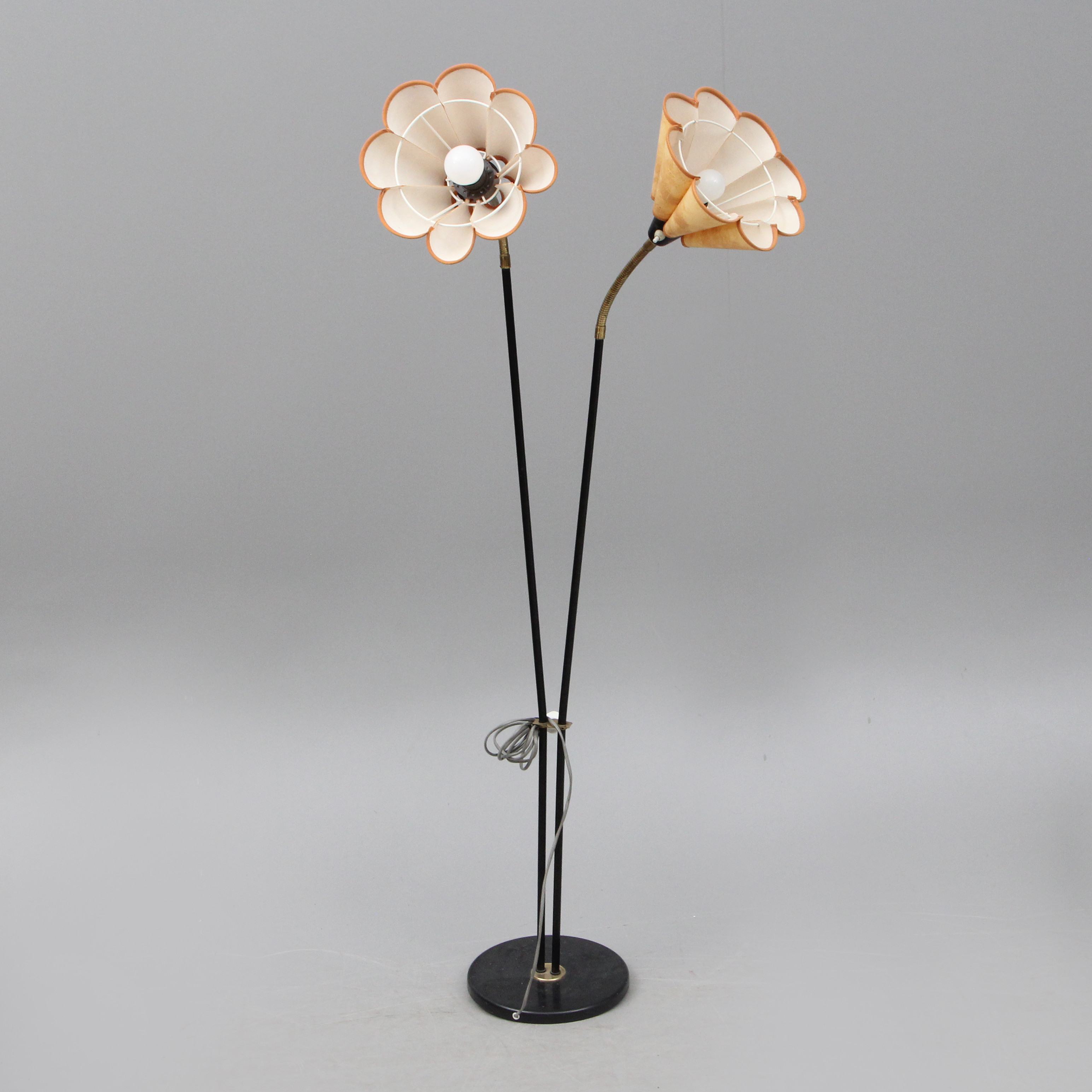 GOLVLAMPA.