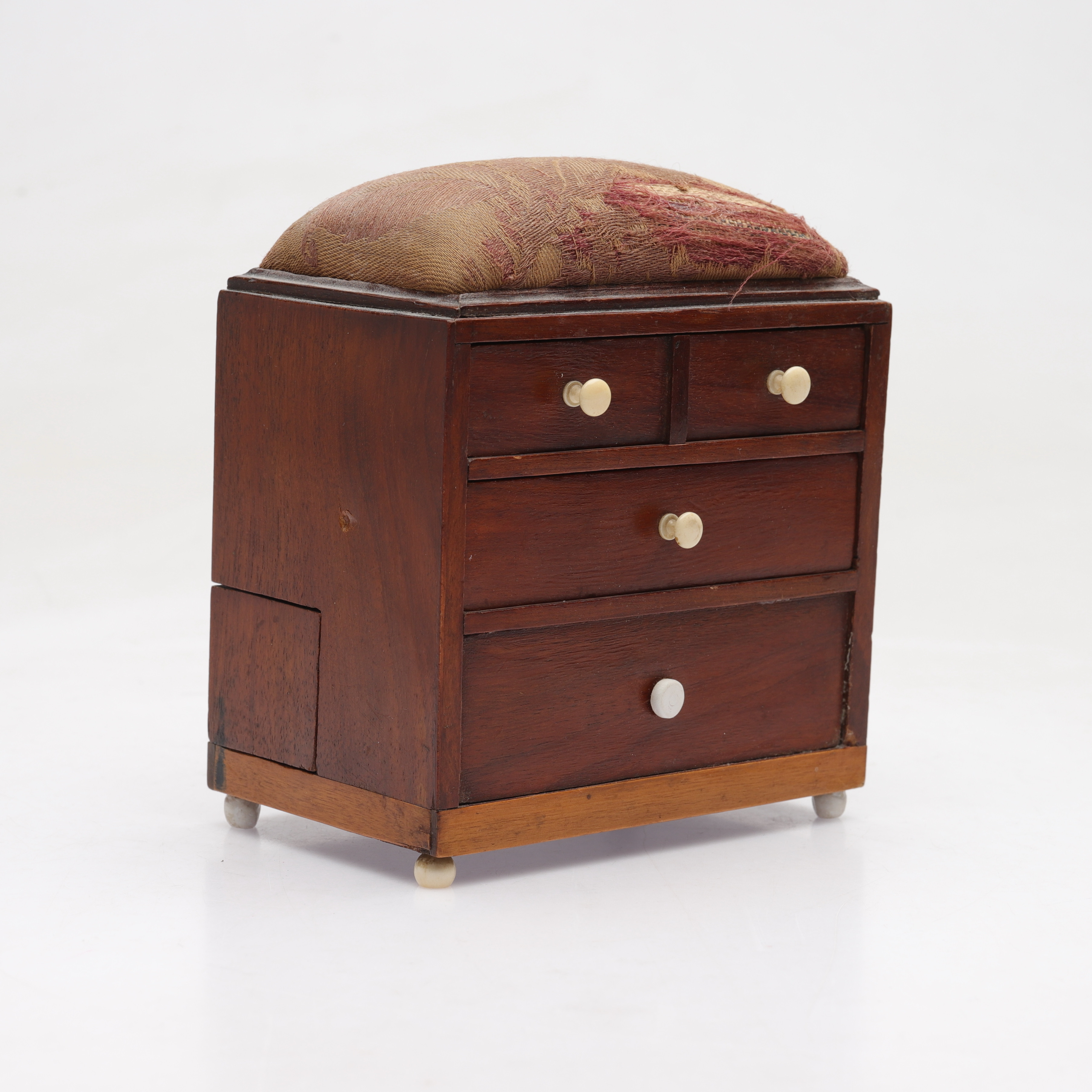 SYBARON, miniatyrbyrå, trä, 1800-tal.