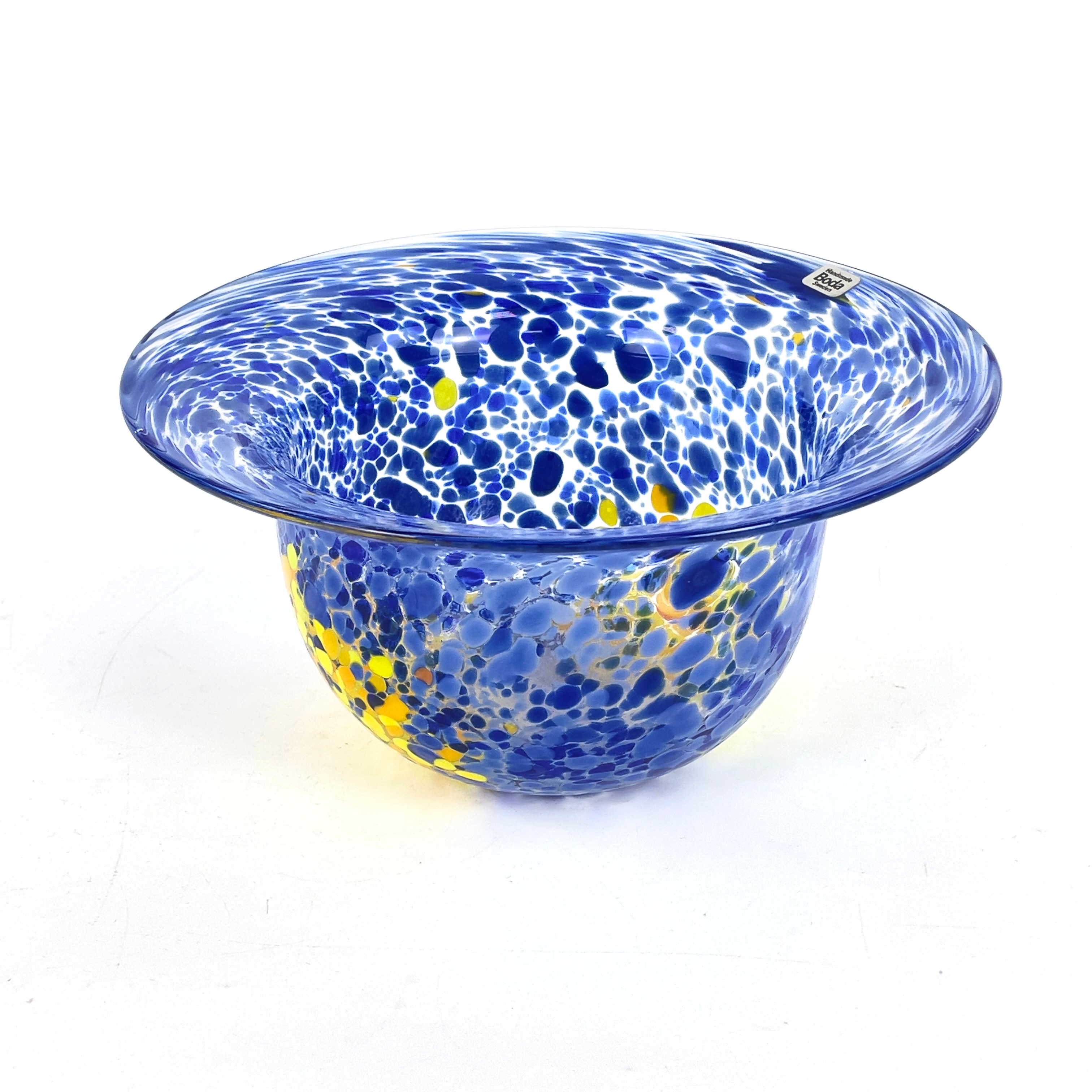 ULRICA HYDMAN-VALLIEN. Skål, glas, Boda, handgjord samt signerad.