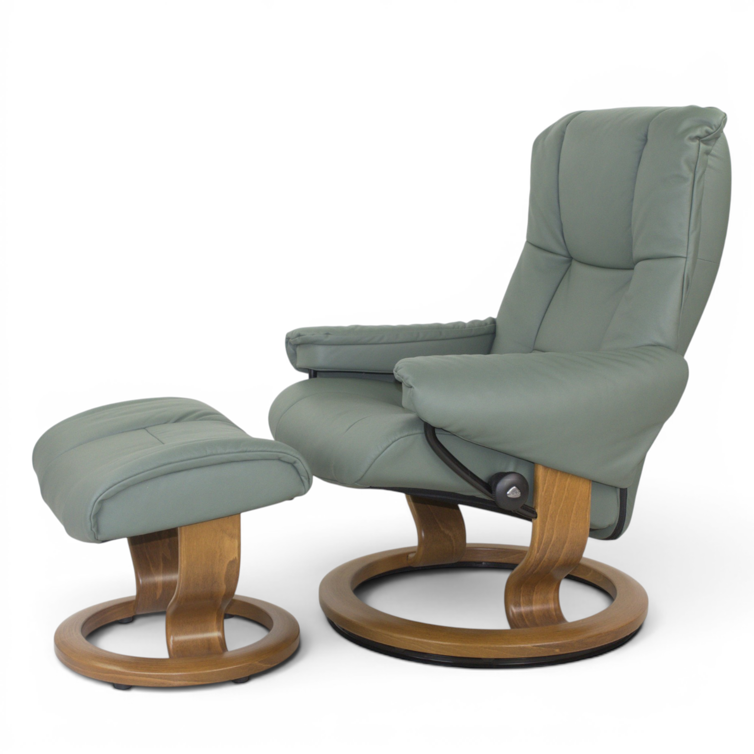 FÅTÖLJ med FOTPALL s.k. Stressless, "Mayfair", grön skinnklädsel, Norge, nutida.