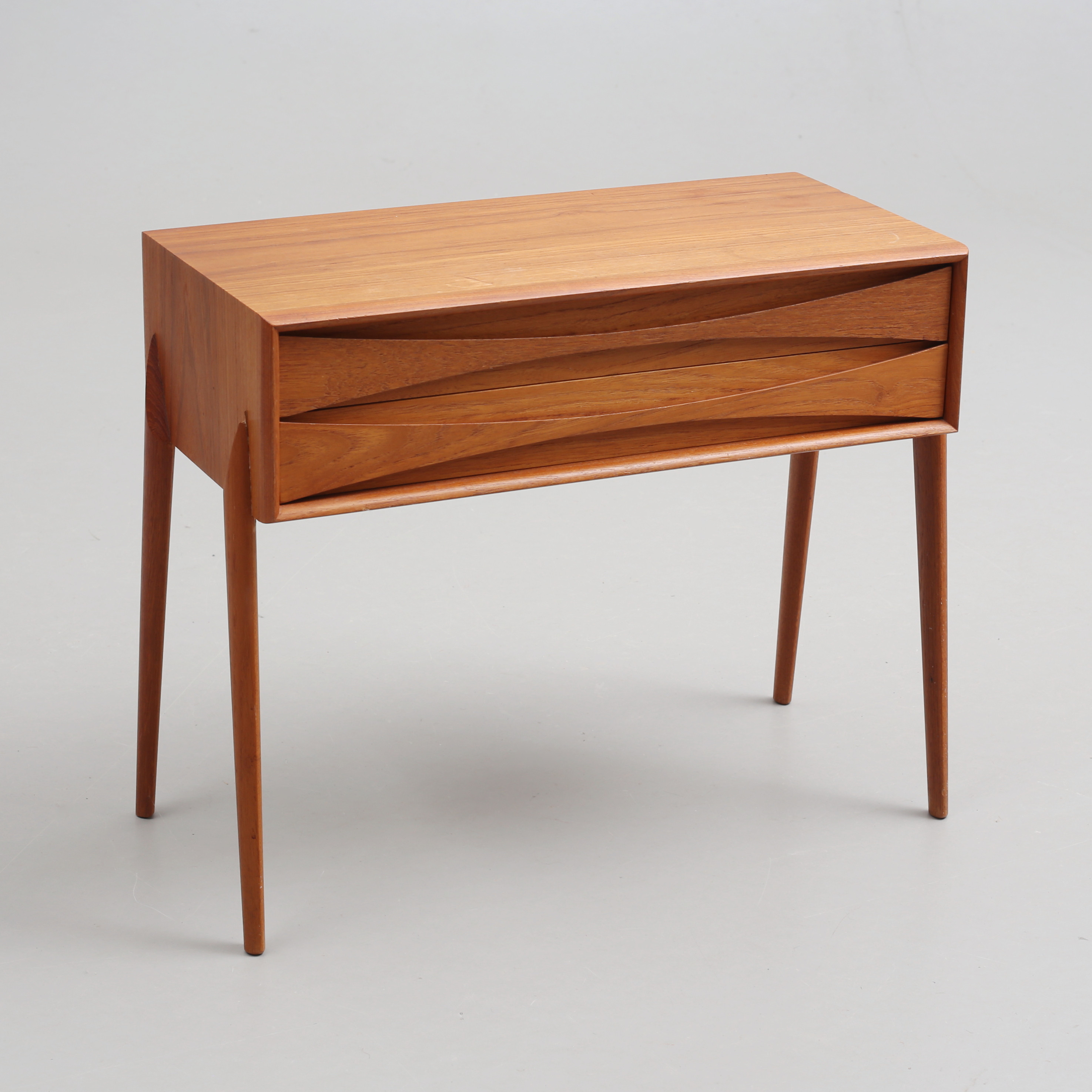 RIMBERT SANDHOLT. Byrå, "GT 6835" , teak, Ateljé glas & trä, Hovmantorp, 1960-tal.