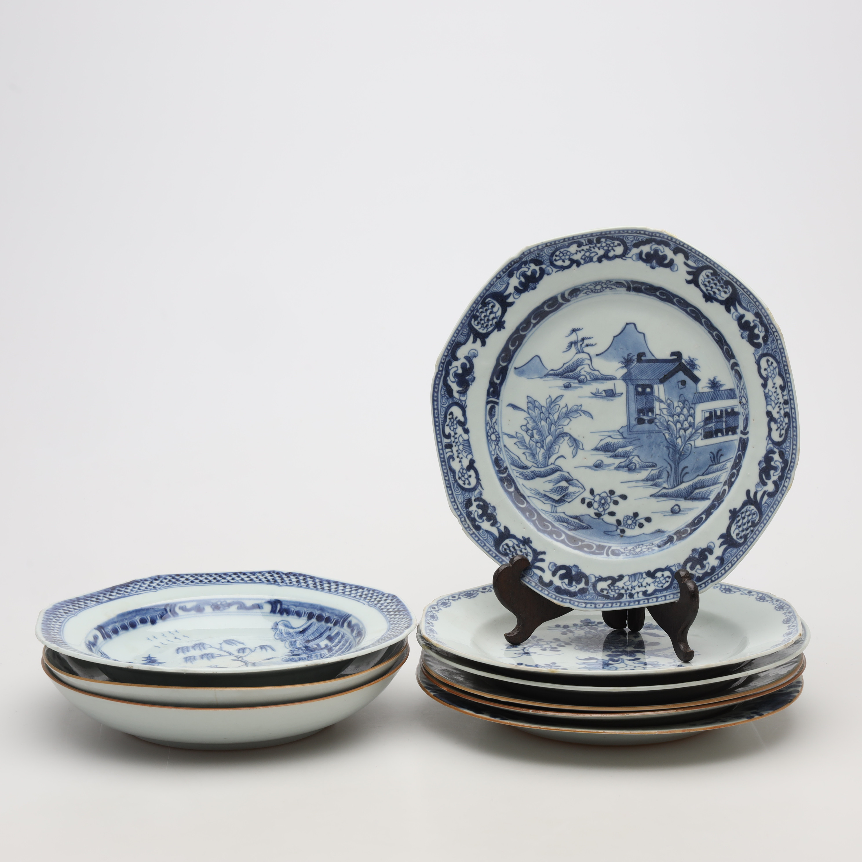 TALLRIKAR, 9 st, porslin, Kina, 17/1800-tal.
