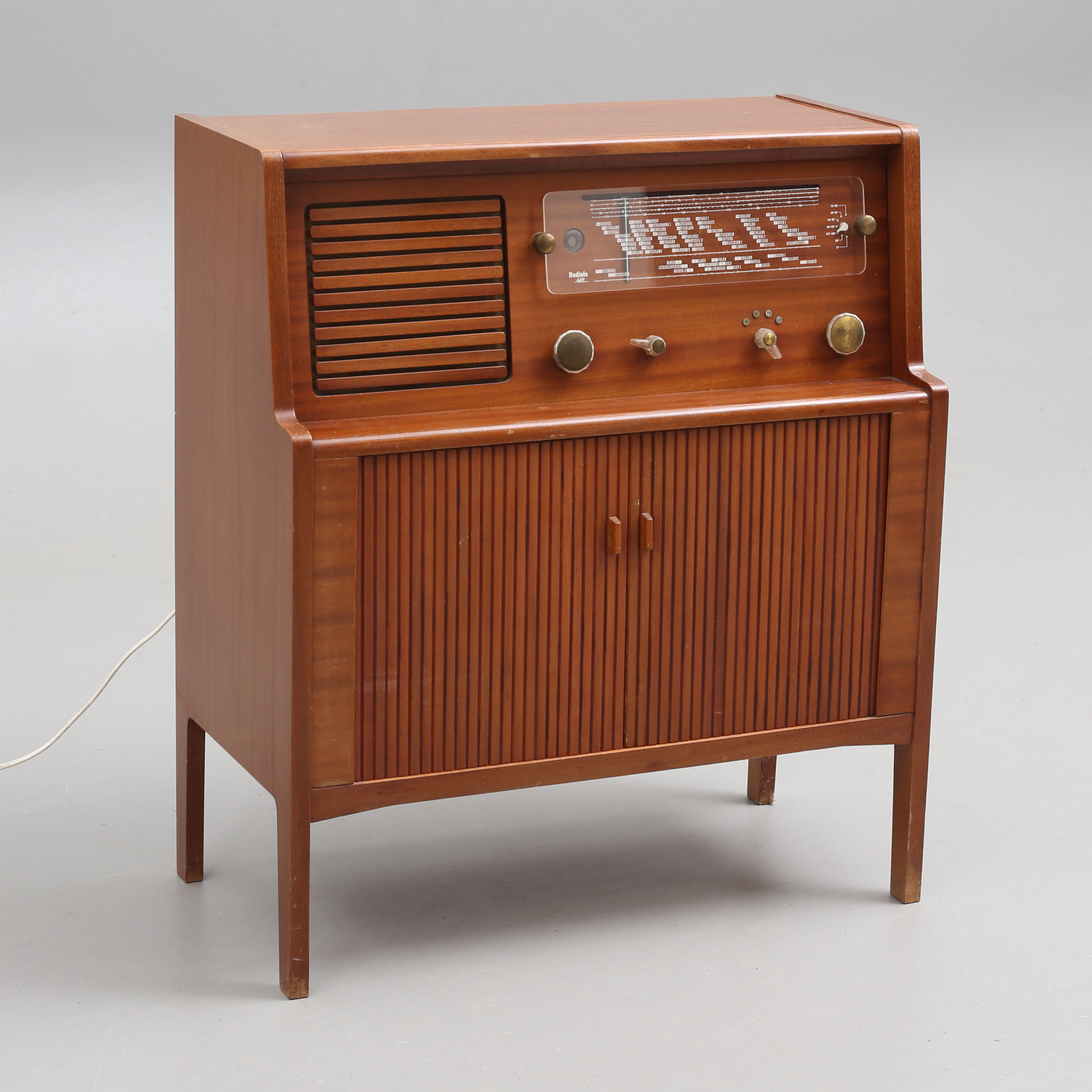 MUSIKMÖBEL, Radiola, typ 2537 V, L.M. Ericsson.