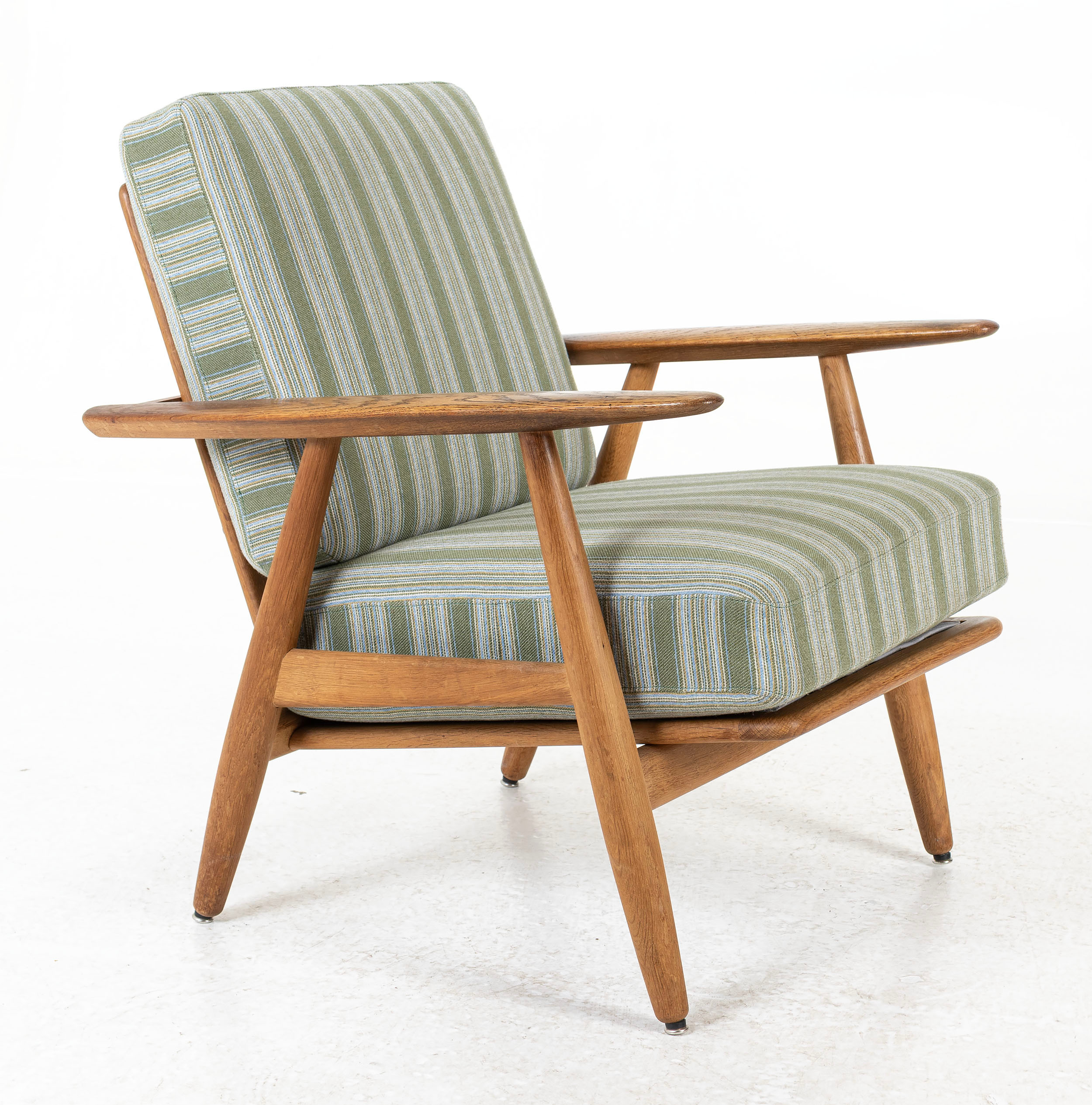 HANS J WEGNER. Fåtölj, "Cigarren" / "GE 240", Getama, Gedsted, Danmark.