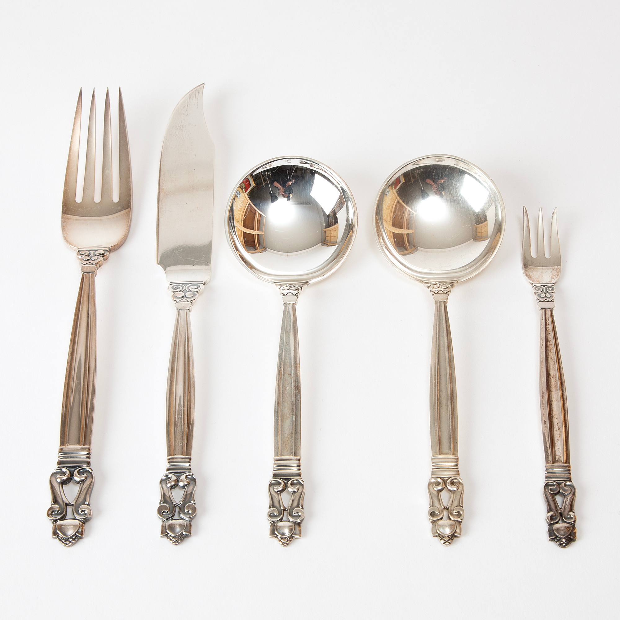 JOHAN ROHDE, bestickuppsättning, 5 delar, "Konge / Acorn", sterlingsilver, Georg Jensen, Danmark.