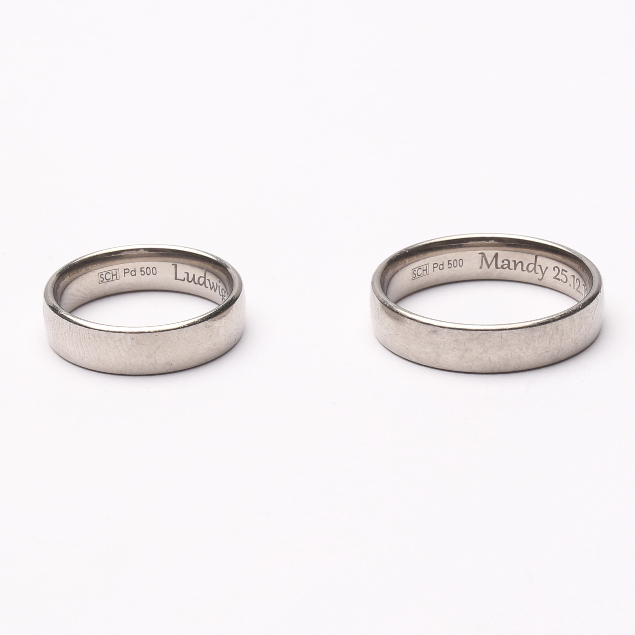 RINGAR, två delar, Palladium, PD500, vikt 8,4 gram.