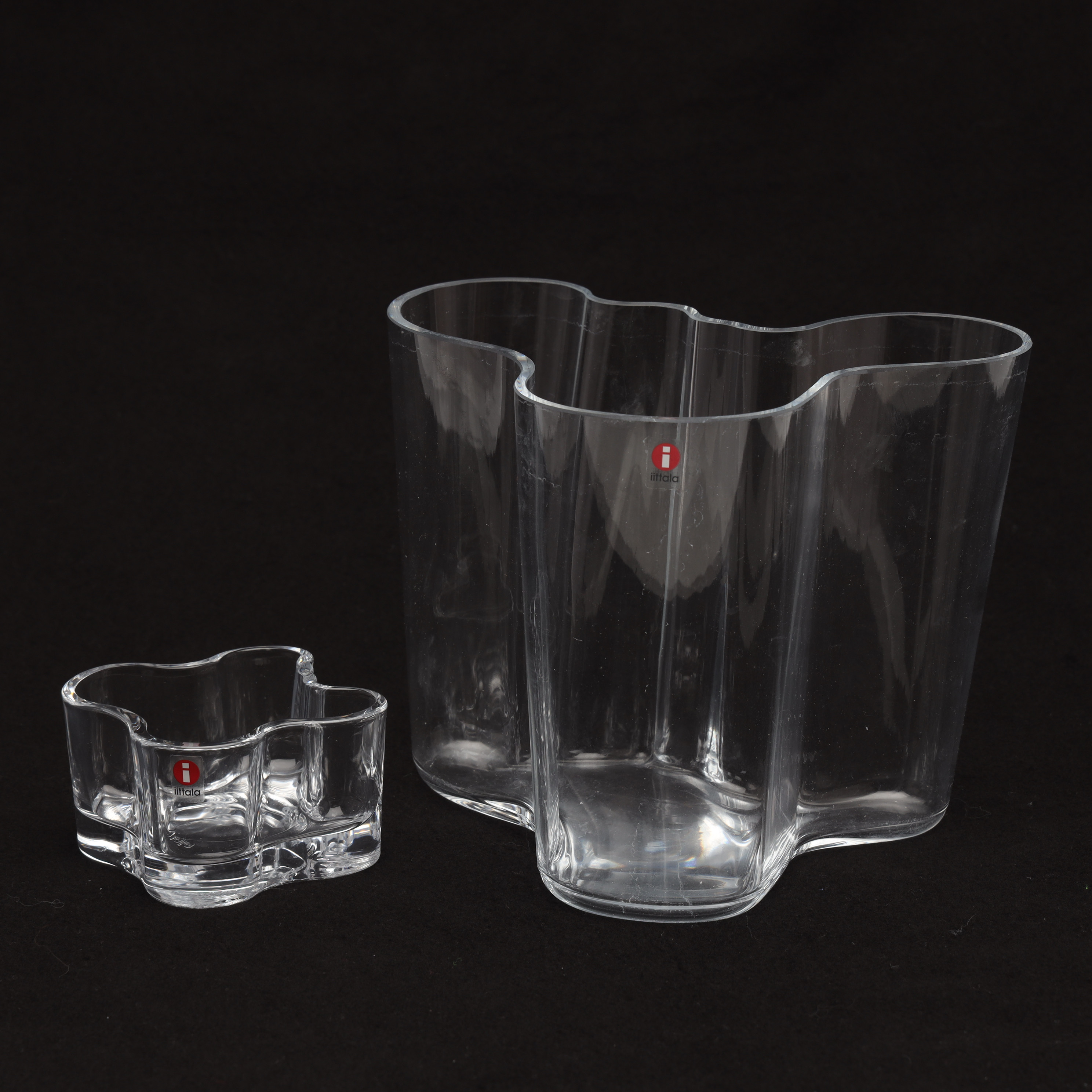 ALVAR AALTO. VAS SAMT LJUSLYKTA, "Savoy" och "Votive", glas, Iittala, Finland.
