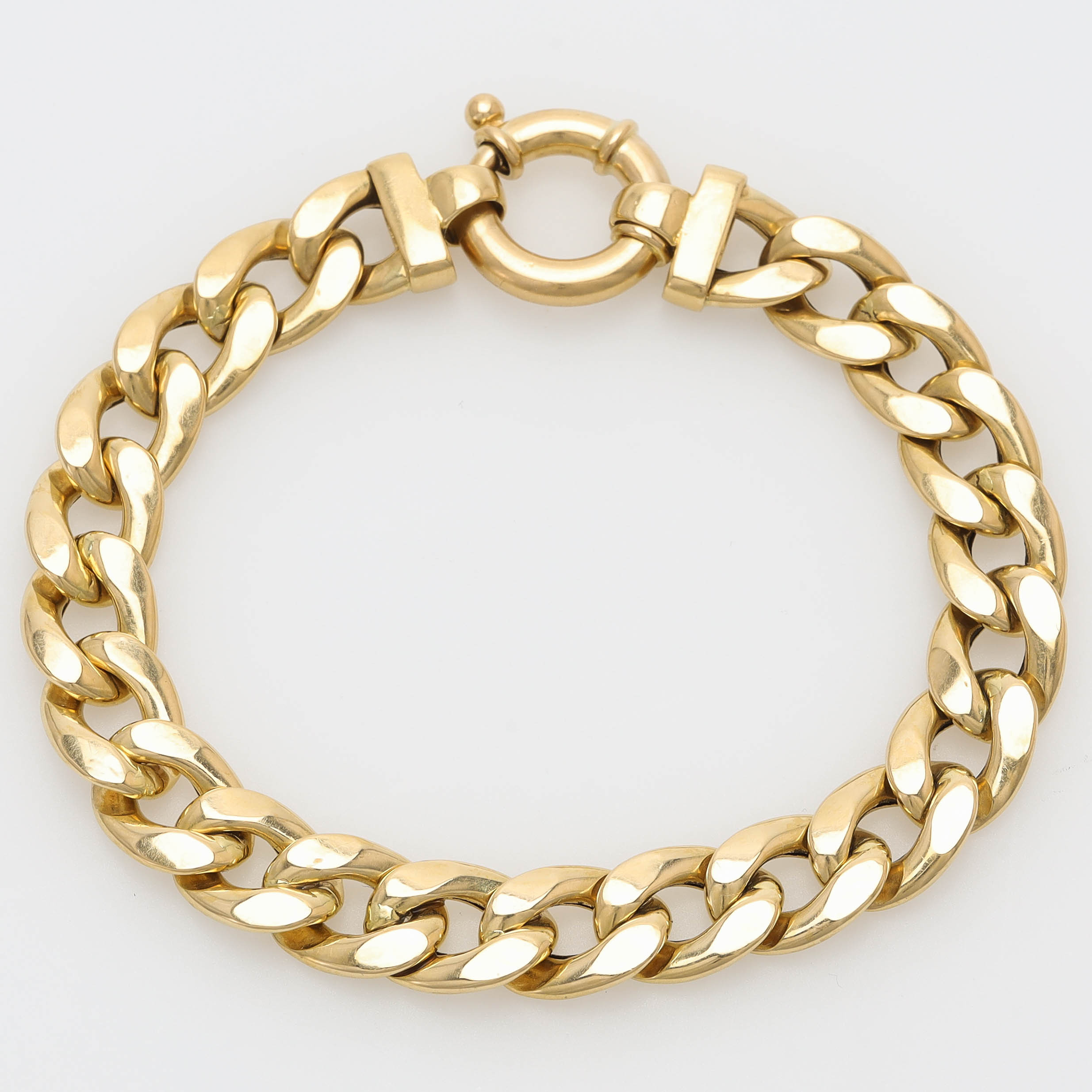ARMBAND, 18 k guld, ihålig pansarlänk med ringlås, Italien.