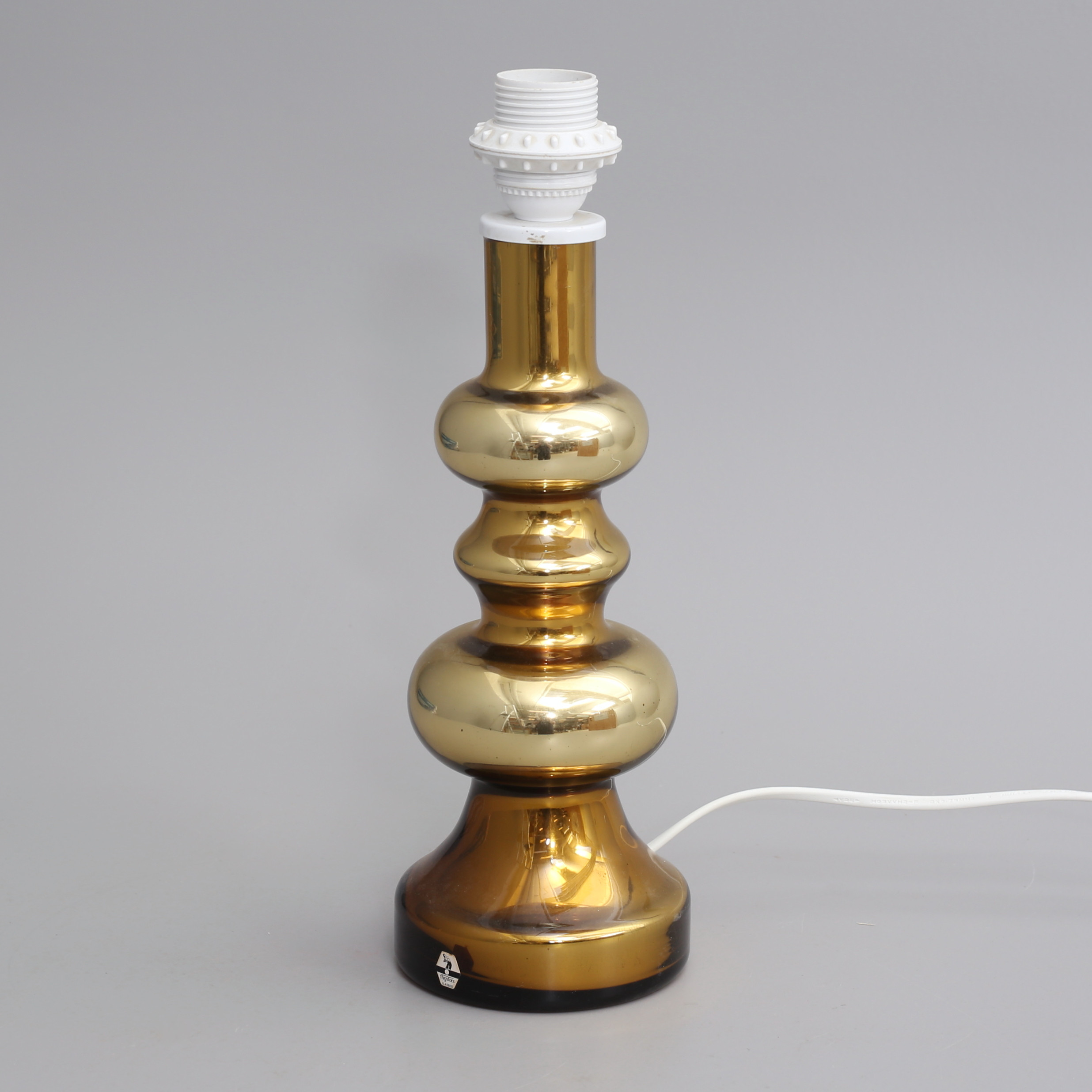 BORDSLAMPA, 1960/70-tal, guldfolierat glas.