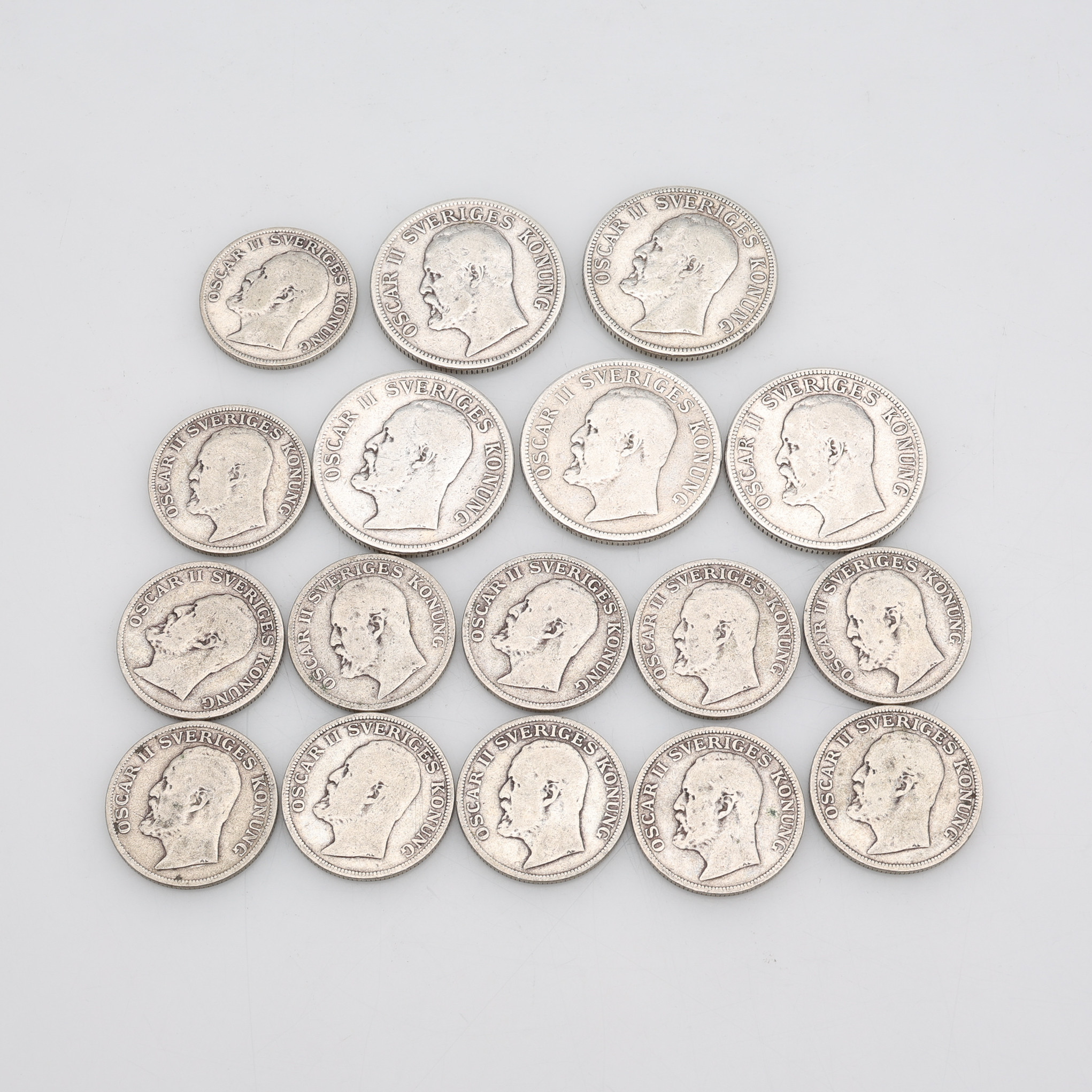 MYNT, 2-KRONOR OCH 1-KRONOR, 80% SILVER, TOTAL VIKT CA 161 GRAM.