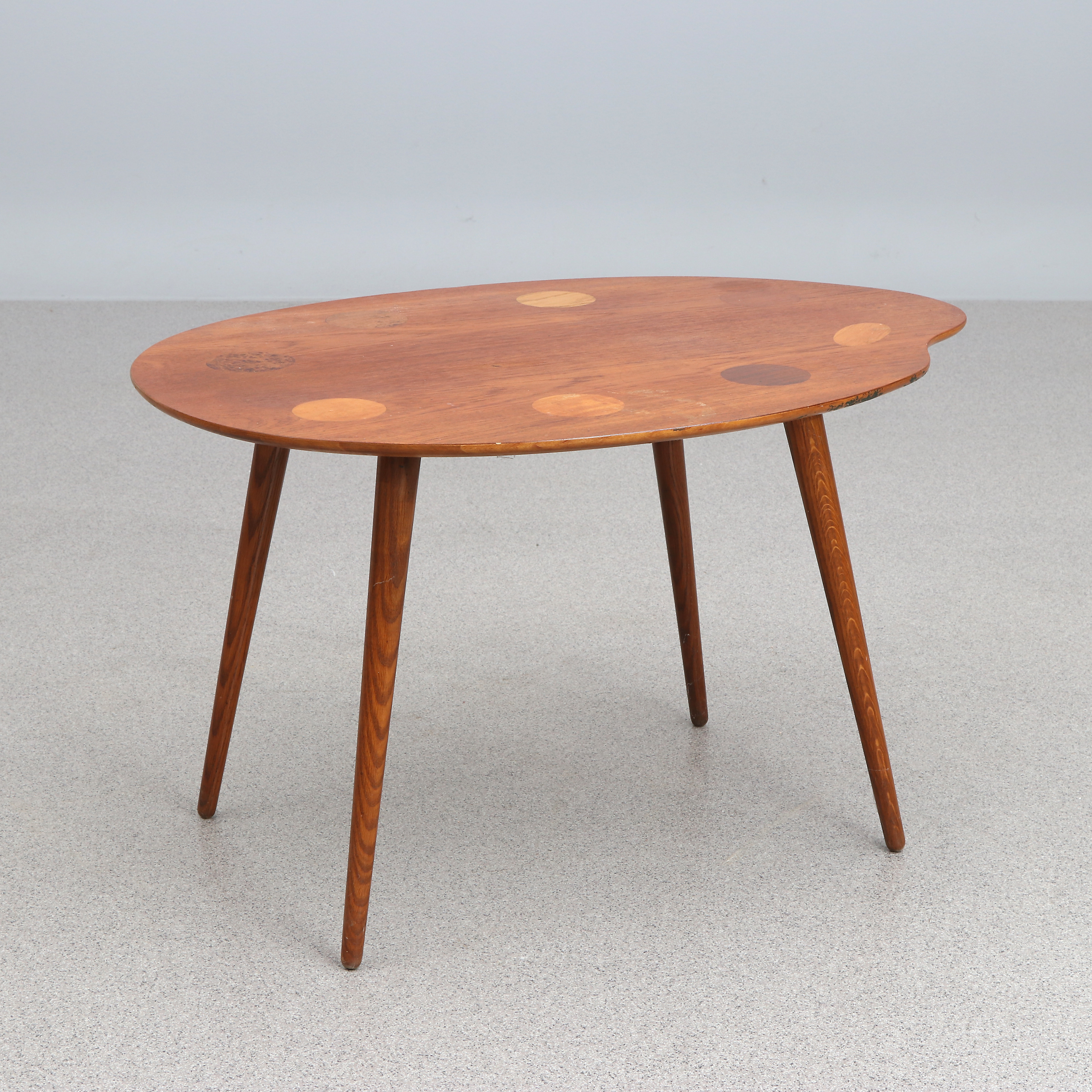 SOFFBORD. Teak. 1950-tal. I form av palett.