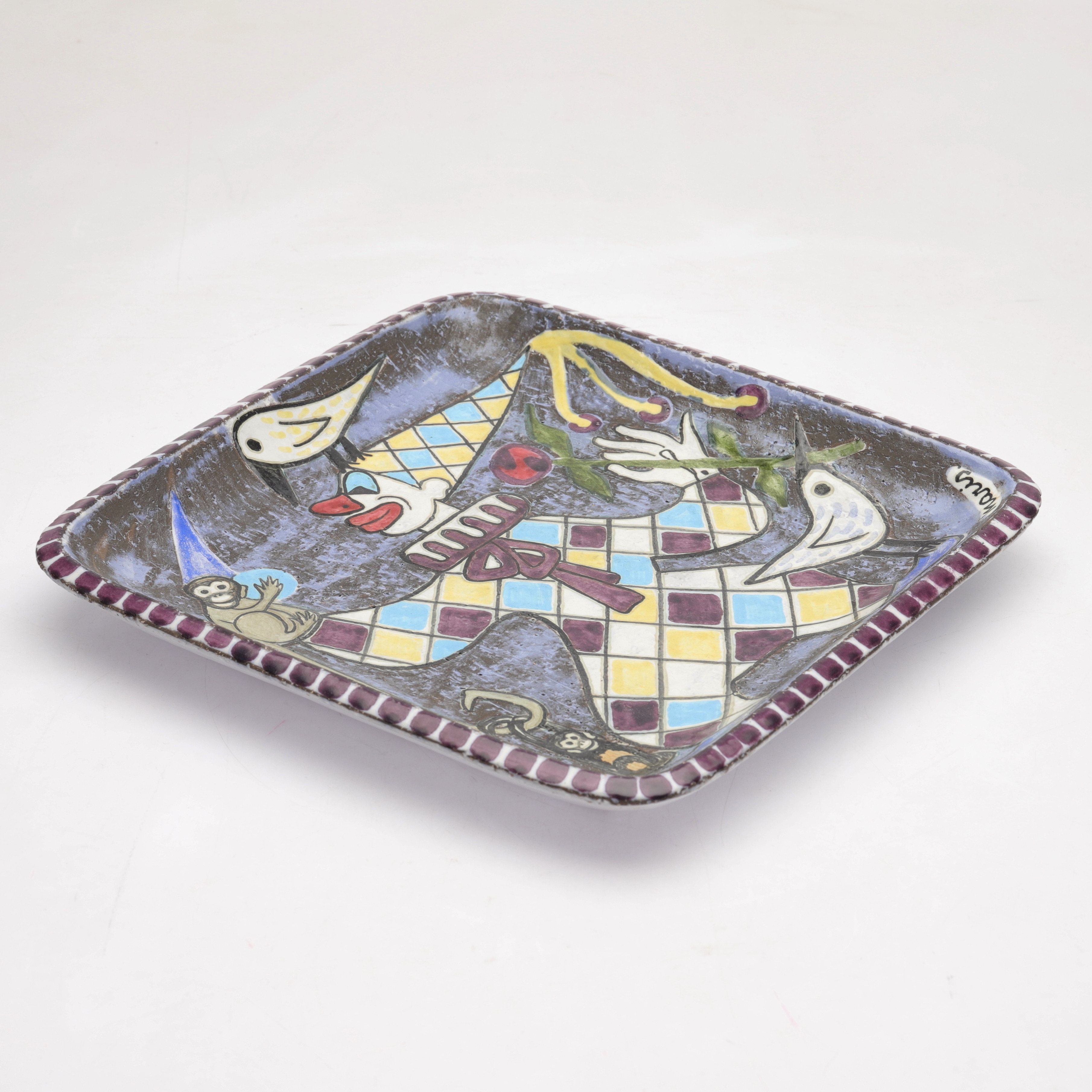 MARI SIMMULSON. Fat, Upsala Ekeby, chamotterad och delvis glaserad keramik, 1950/60-tal.