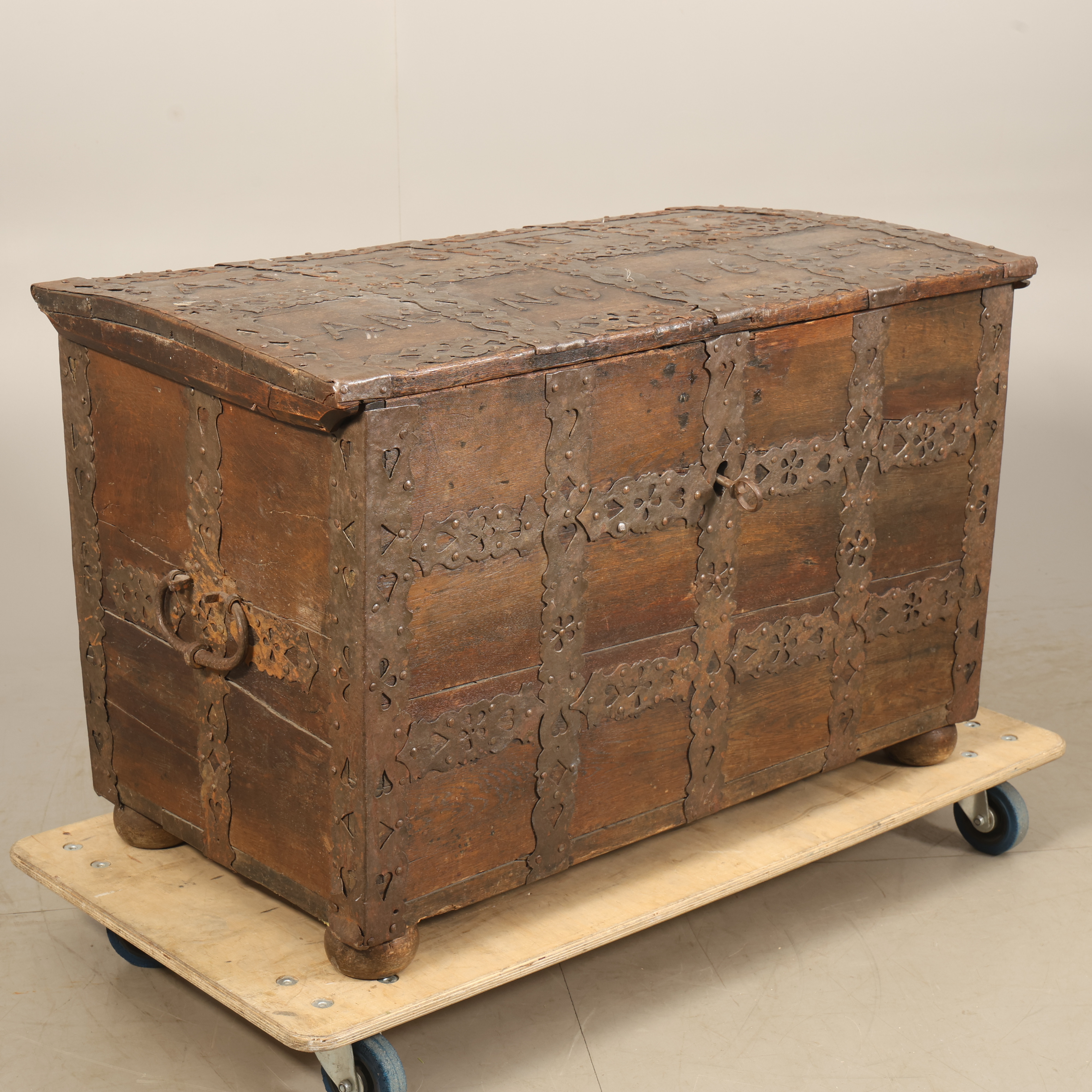 BAROCKKISTA, daterad 1658.