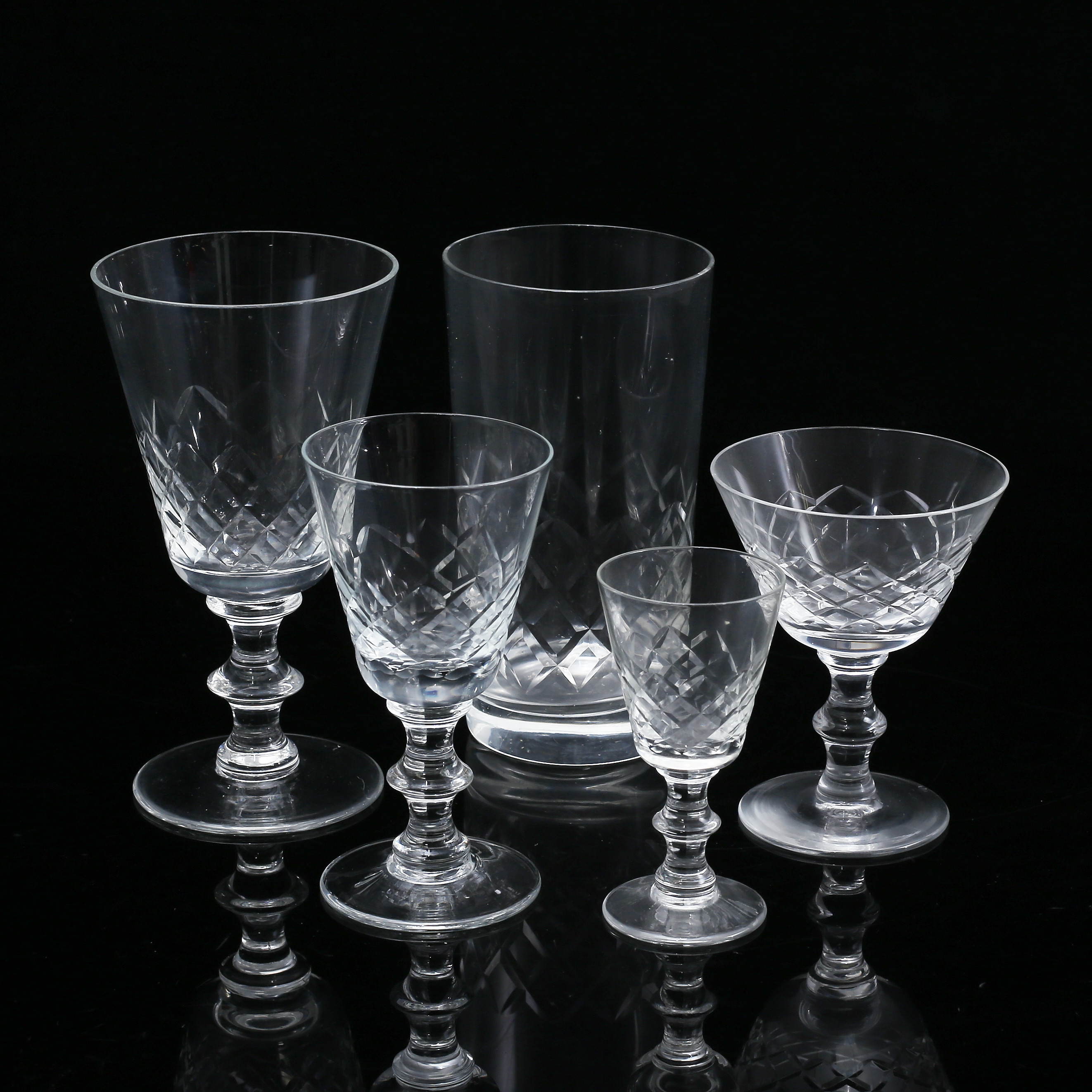 GLASSERVISDELAR, 42 st, rutslipade.
