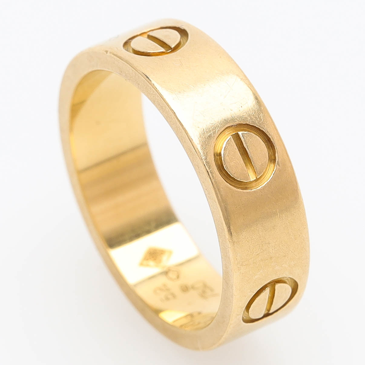 CARTIER "Love ring", 18 k guld, klassisk modell, refnr. K 52078, certifikat samt box, Frankrike.