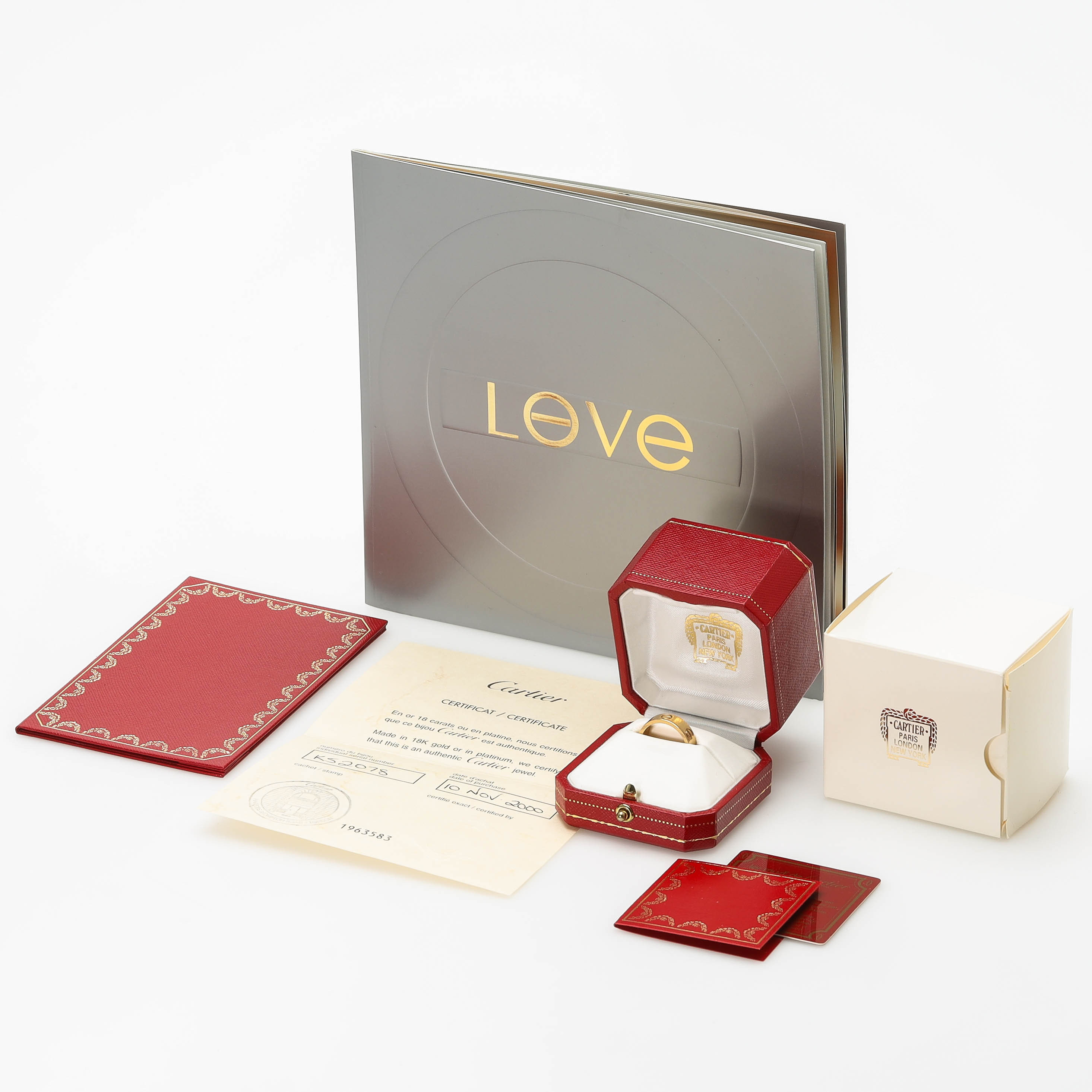 CARTIER "Love ring", 18 k guld, klassisk modell, refnr. K 52078, certifikat samt box, Frankrike.