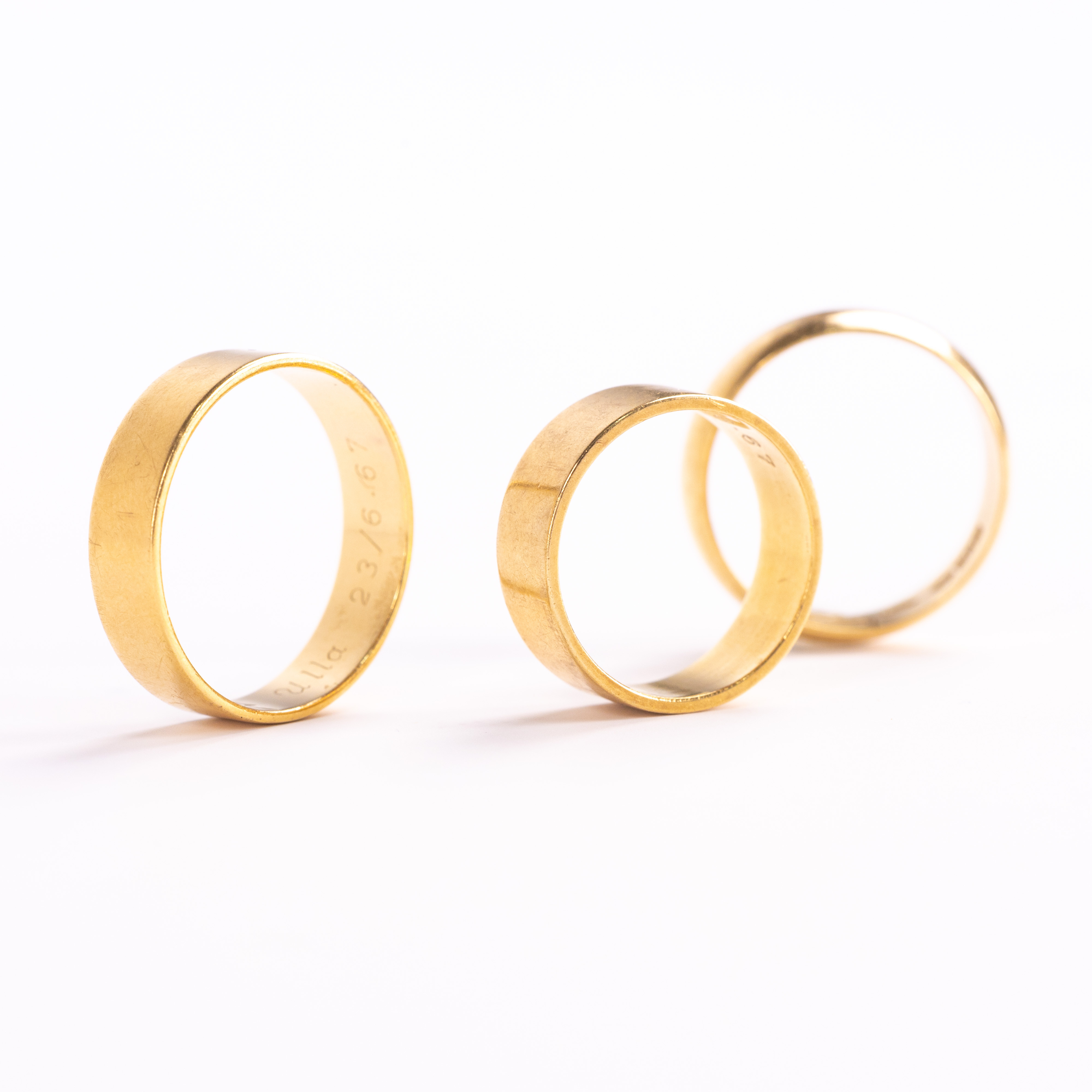 SLÄTA RINGAR. 3 st, 18k guld.