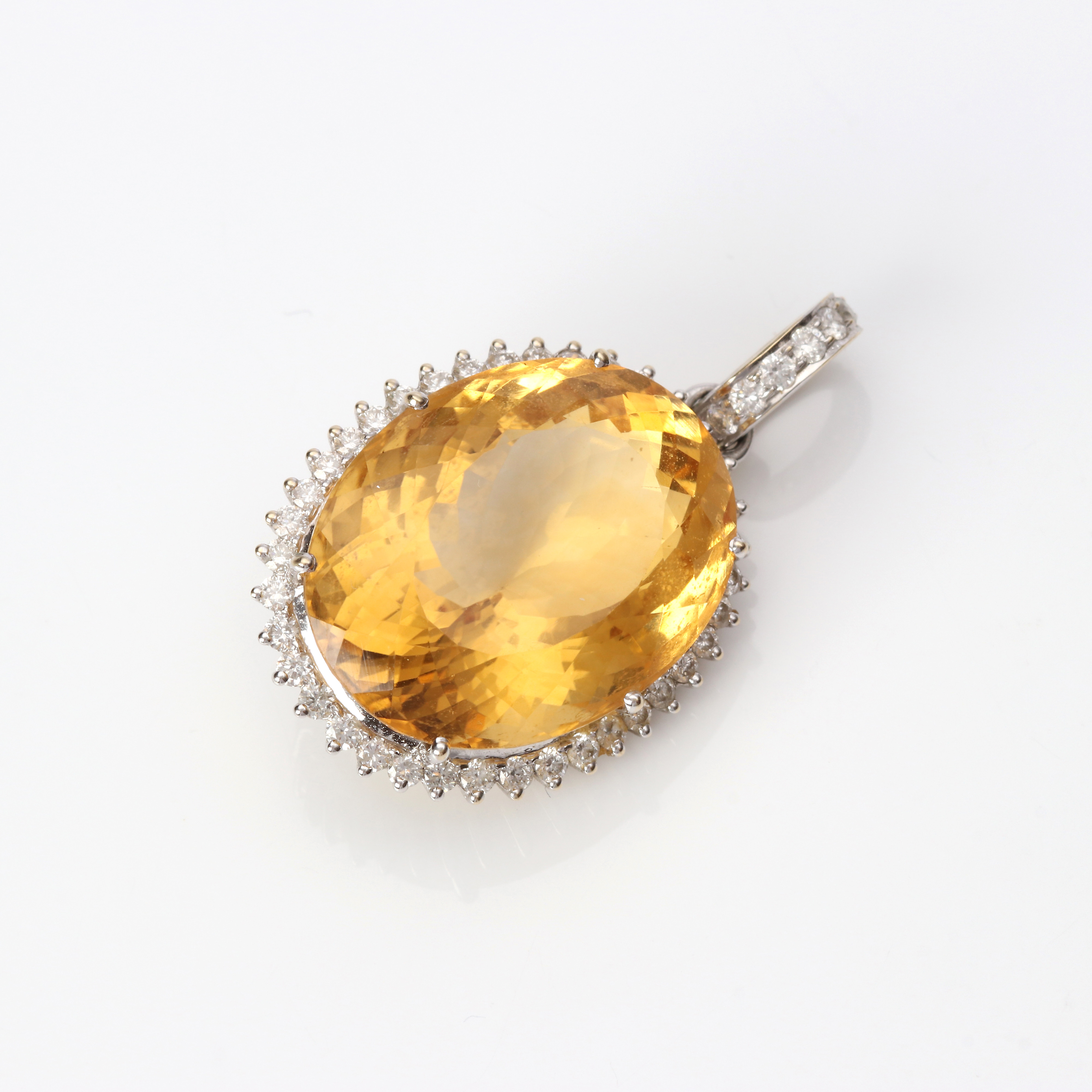 CITRIN & DIAMANTHALSSMYCKE 18K, 10,2 g.