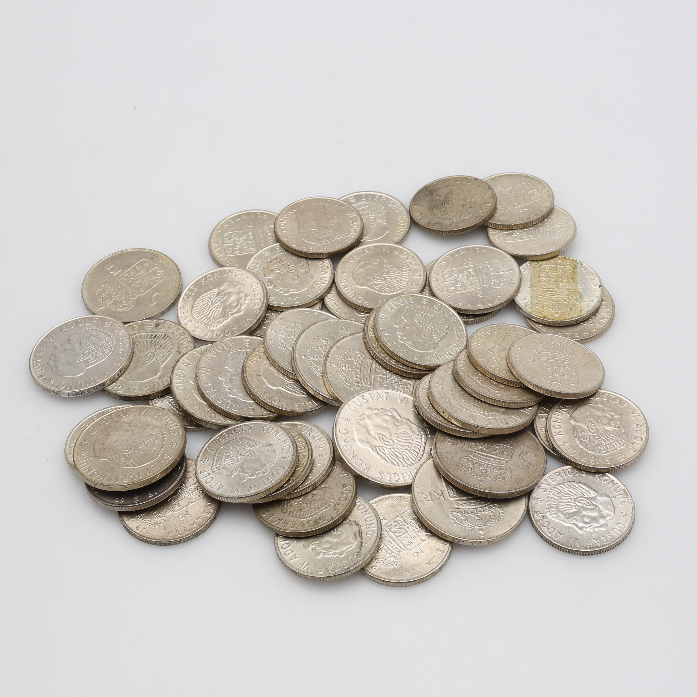 MYNT, 2-KRONOR SAMT 5-KRONOR, TOTAL VIKT CA 718 GRAM.