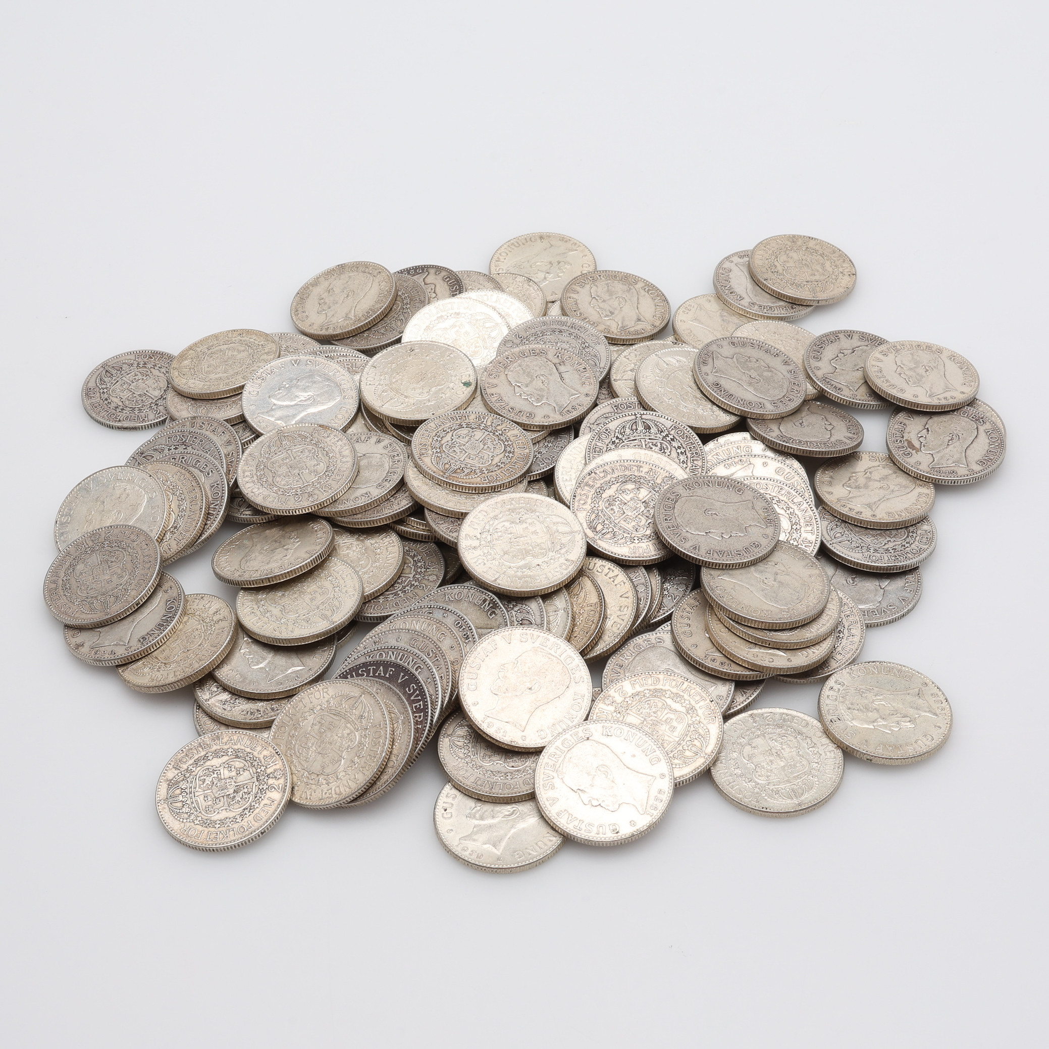 MYNT, 2-KRONOR FÖRE 1940, TOTAL VIKT CA 1928 GRAM.