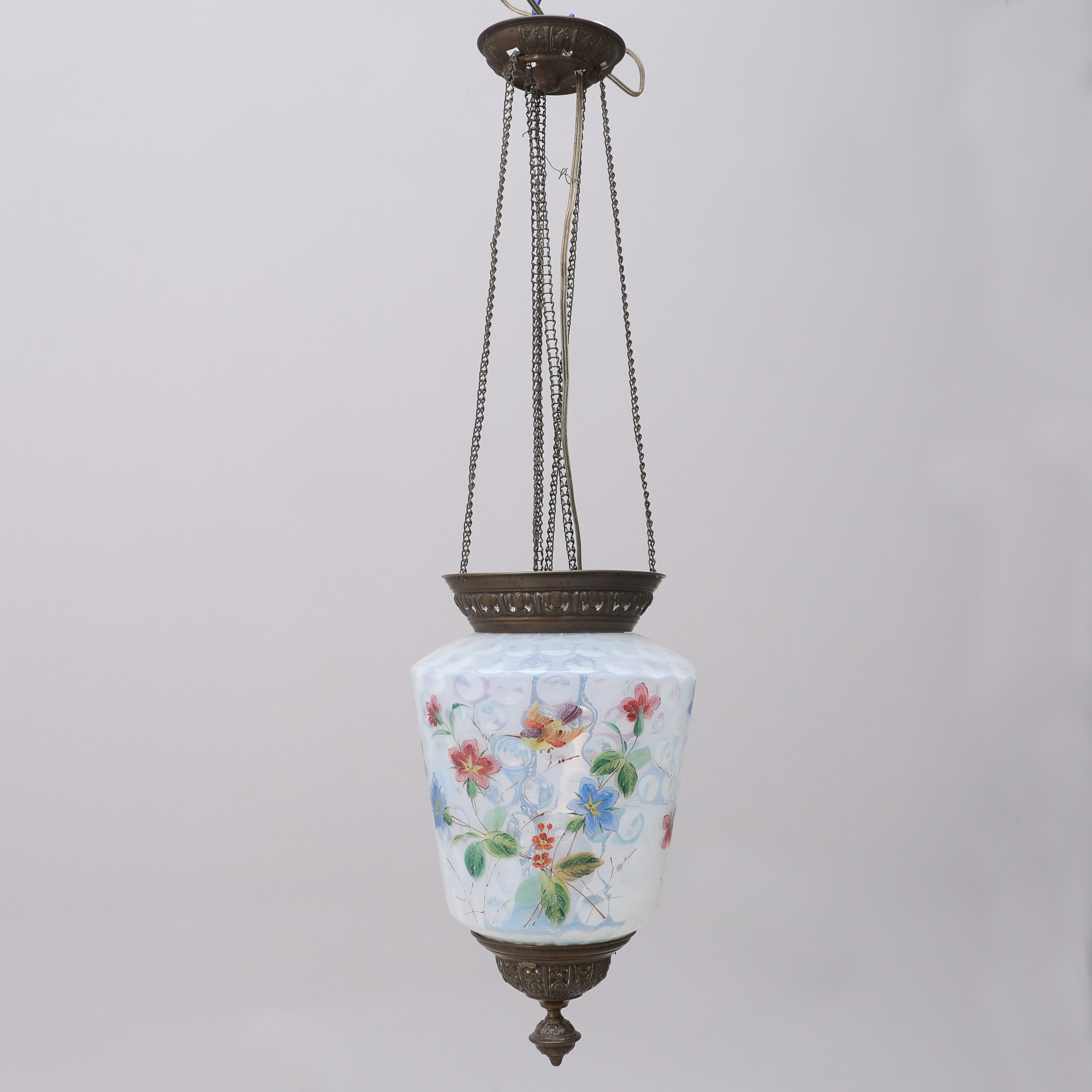 MÅNSKENSAMPEL, GLAS MED EMALJMÅLERI, 1900-TALETS BÖRJAN.