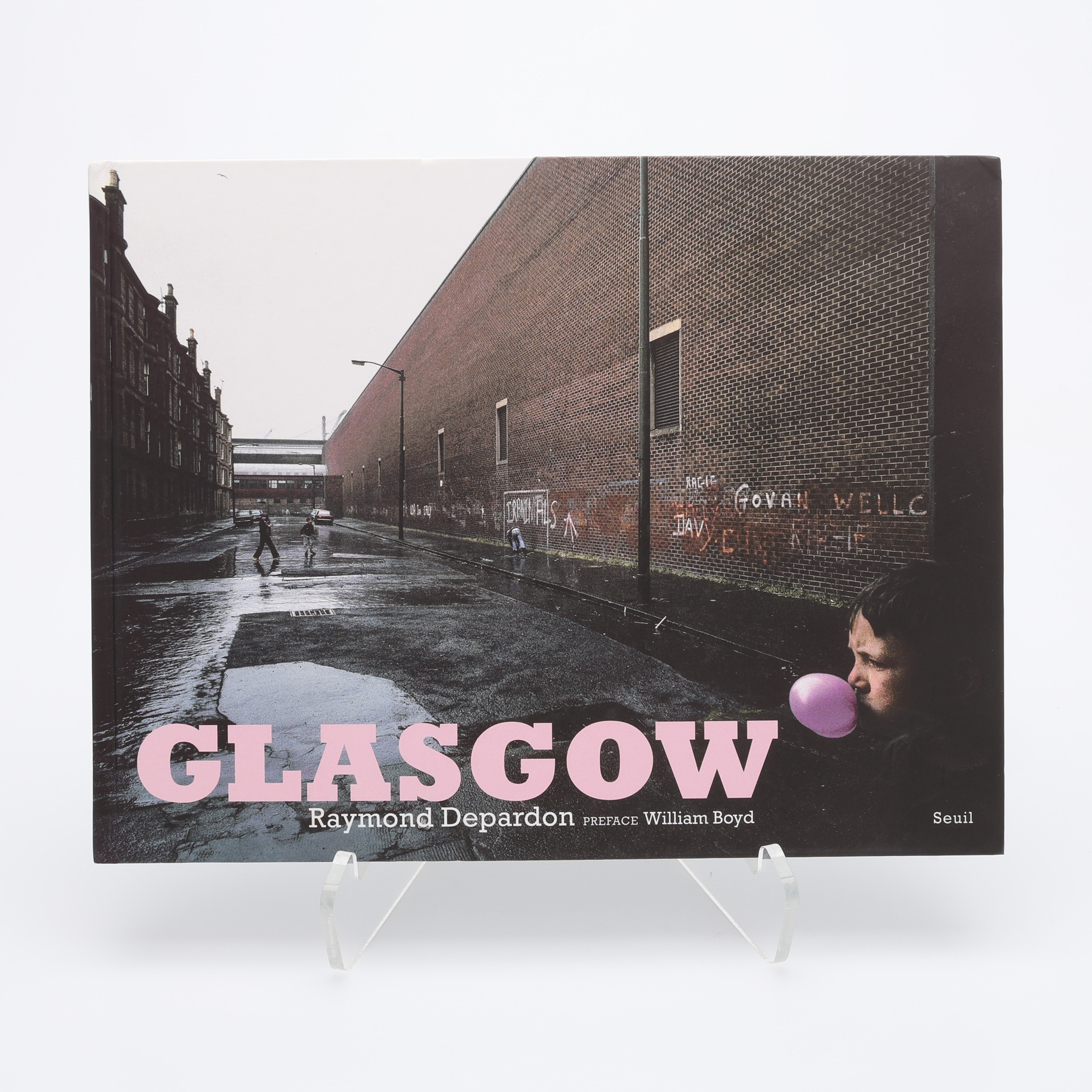 FOTO. DEN FRANSKE FOTOGRAFEN RAYMOND DEPARDONS "GLASGOW", 2016.