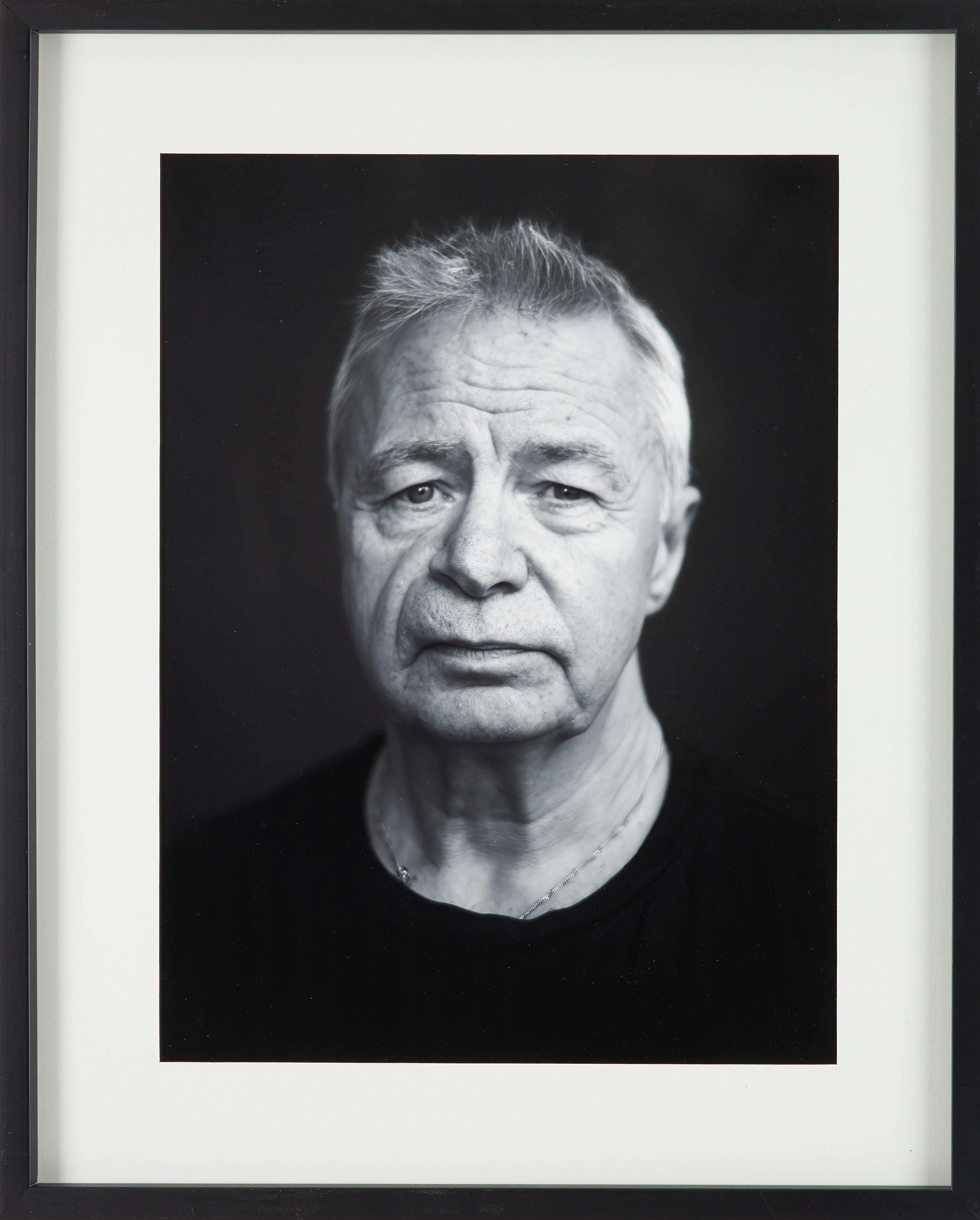 ROLF ADLERCREUTZ. "Erik Fernström aka Jerry Williams", fotografi, fine art print på arkivbeständigt bomullspapper, signerad på bladets baksida, numrerad 1/20, etikettmärkt á tergo.