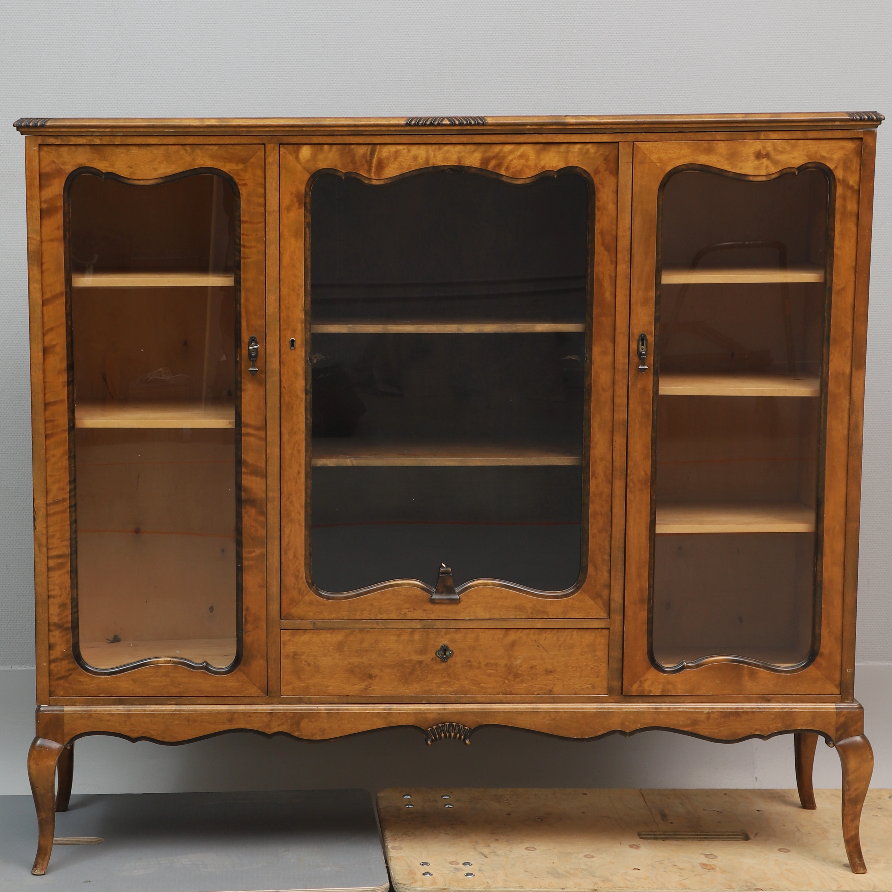 BOKSKÅP, björk, Art deco, 1900-talets första hälft.