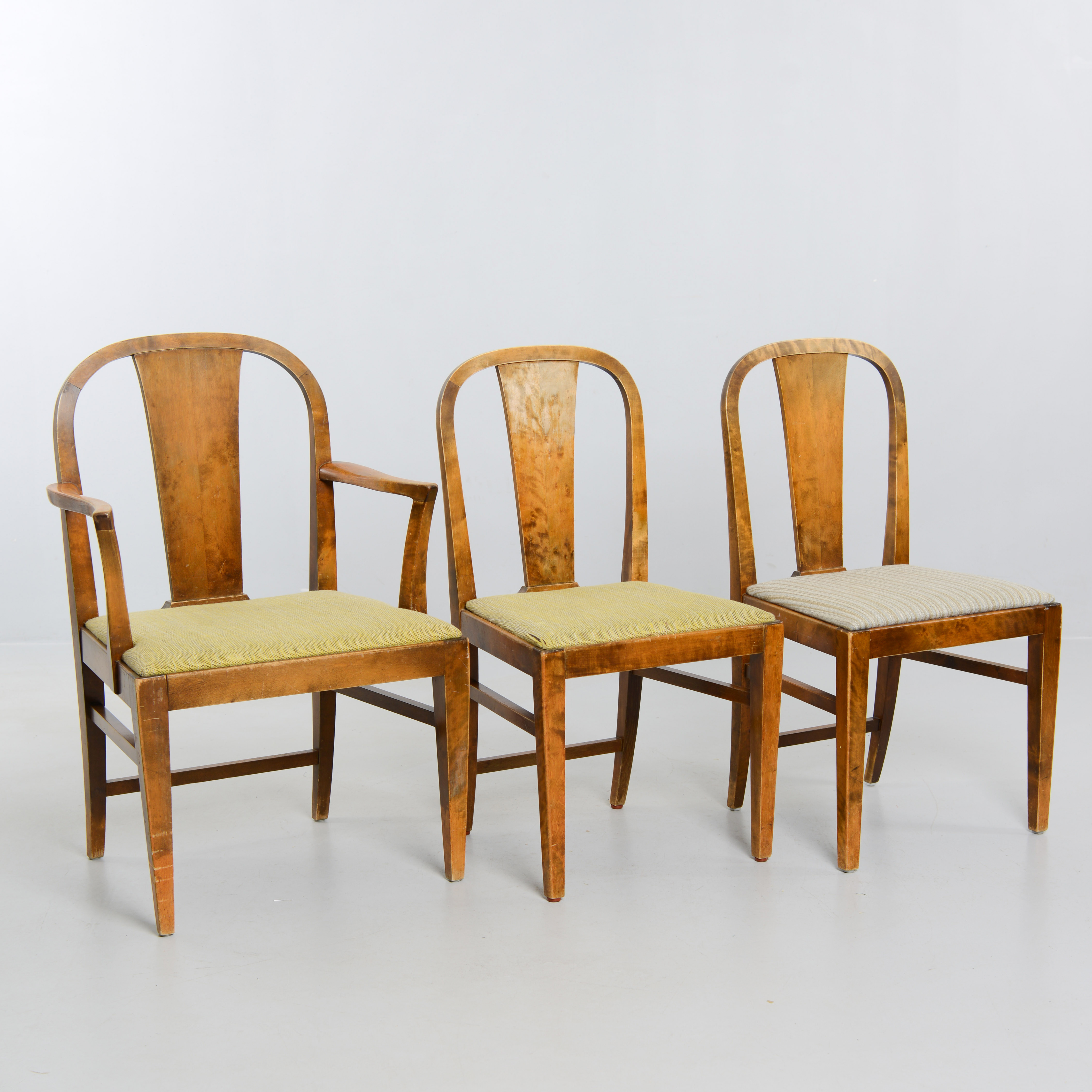 AXEL EINAR HJORTH. TILLSKRIVEN. Stolar & karmstol, 3 st, Nordiska Kompaniet, 1931.