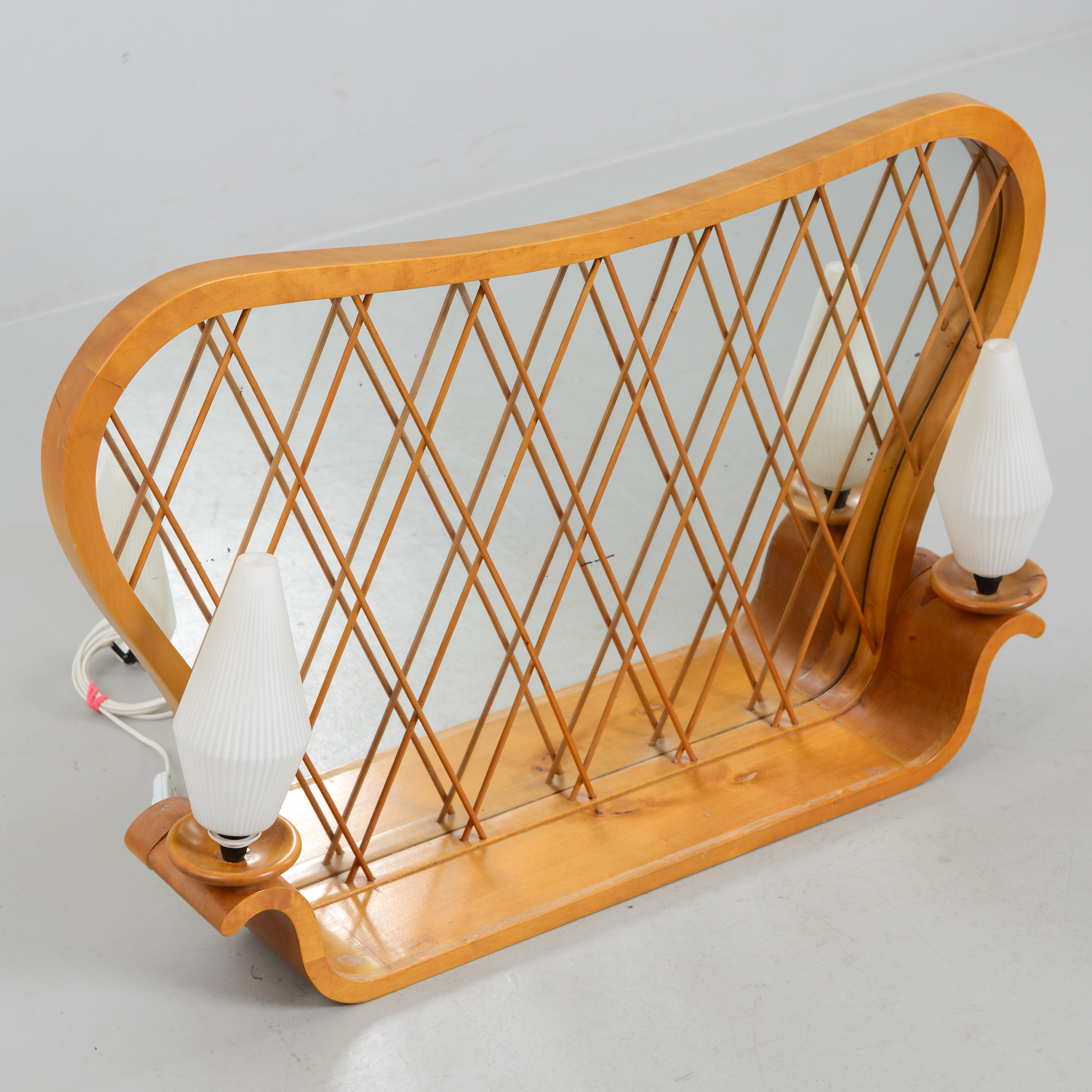 SPEGEL med hylla & belysning, 1940-tal, Swedish Modern.