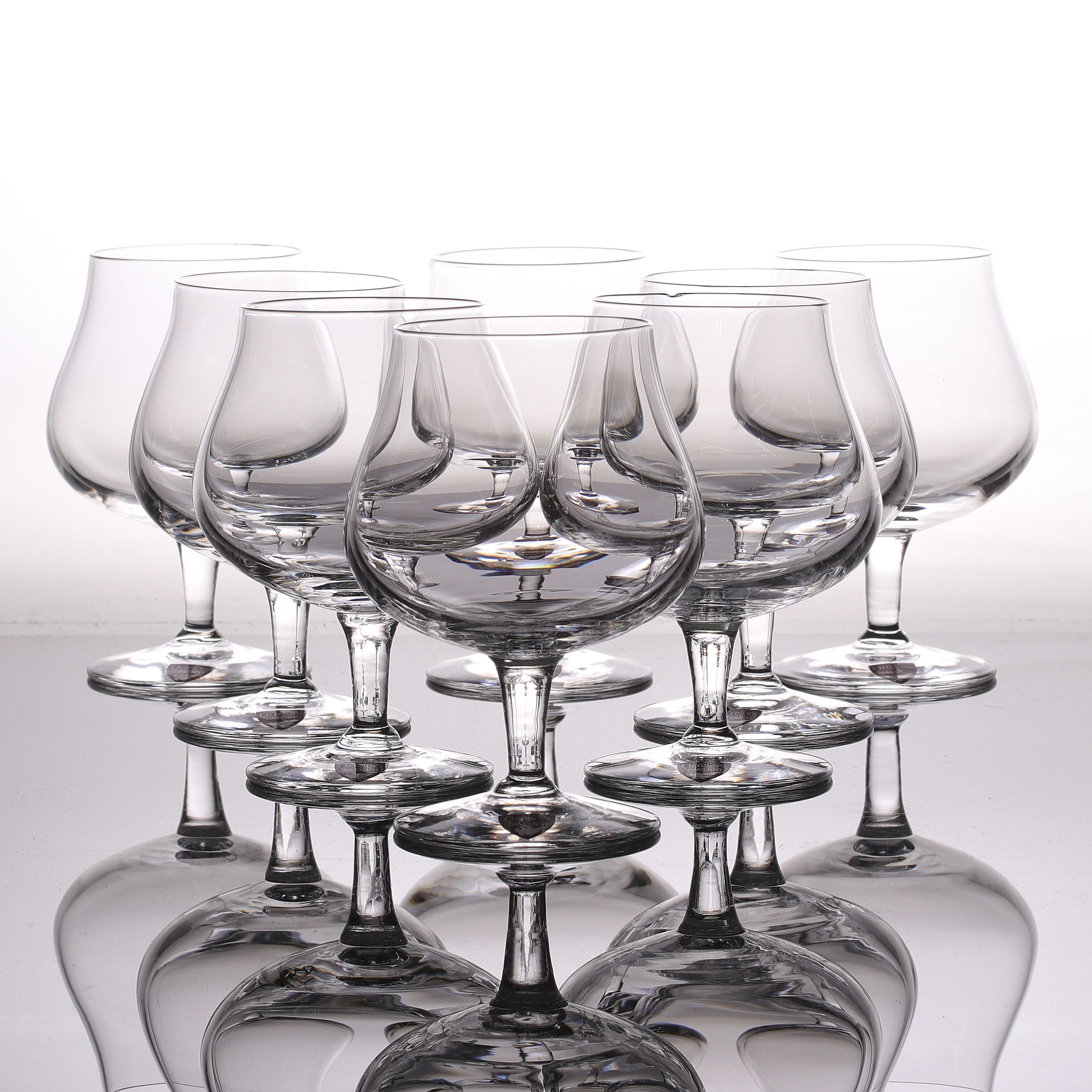 NILS LANDBERG. Cognacskupor, 8 st, glas, Orrefors, 1900-talets senare del.