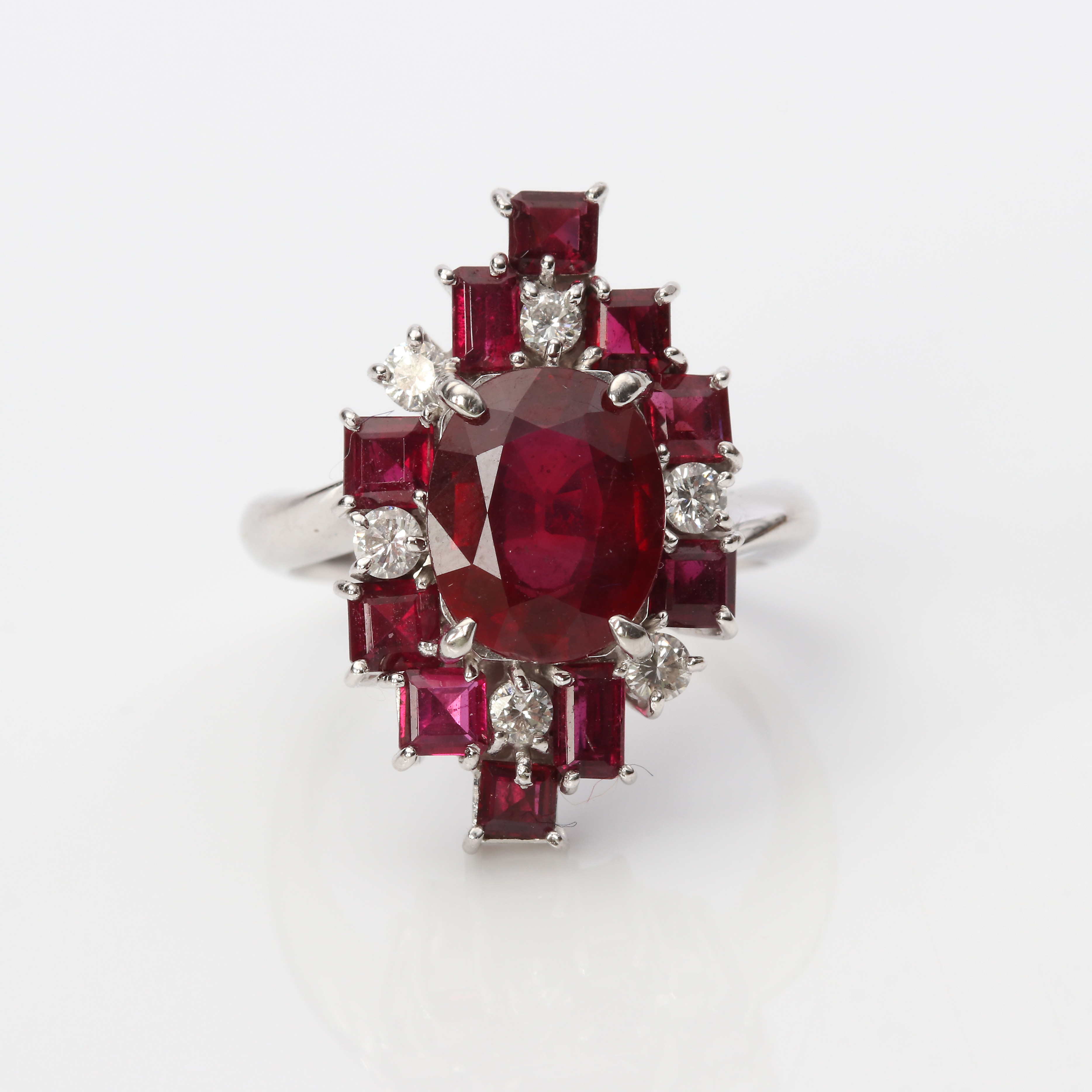 RUBIN & DIAMANTRING Pt, 9,8 g.