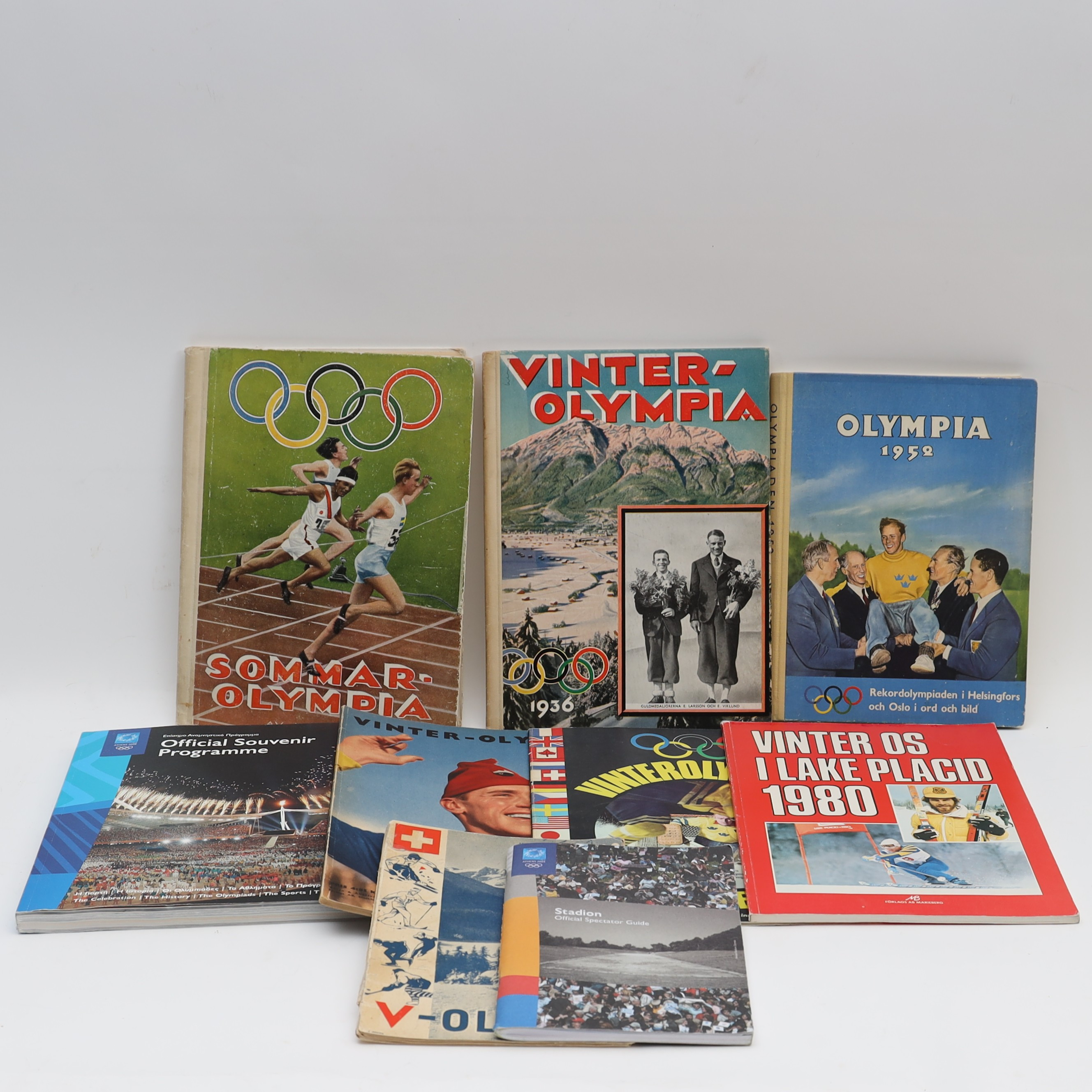 OLYMPIABÖCKER, 9 delar, delvis 2004, vinterspelen st. moritz 1948, med mera.