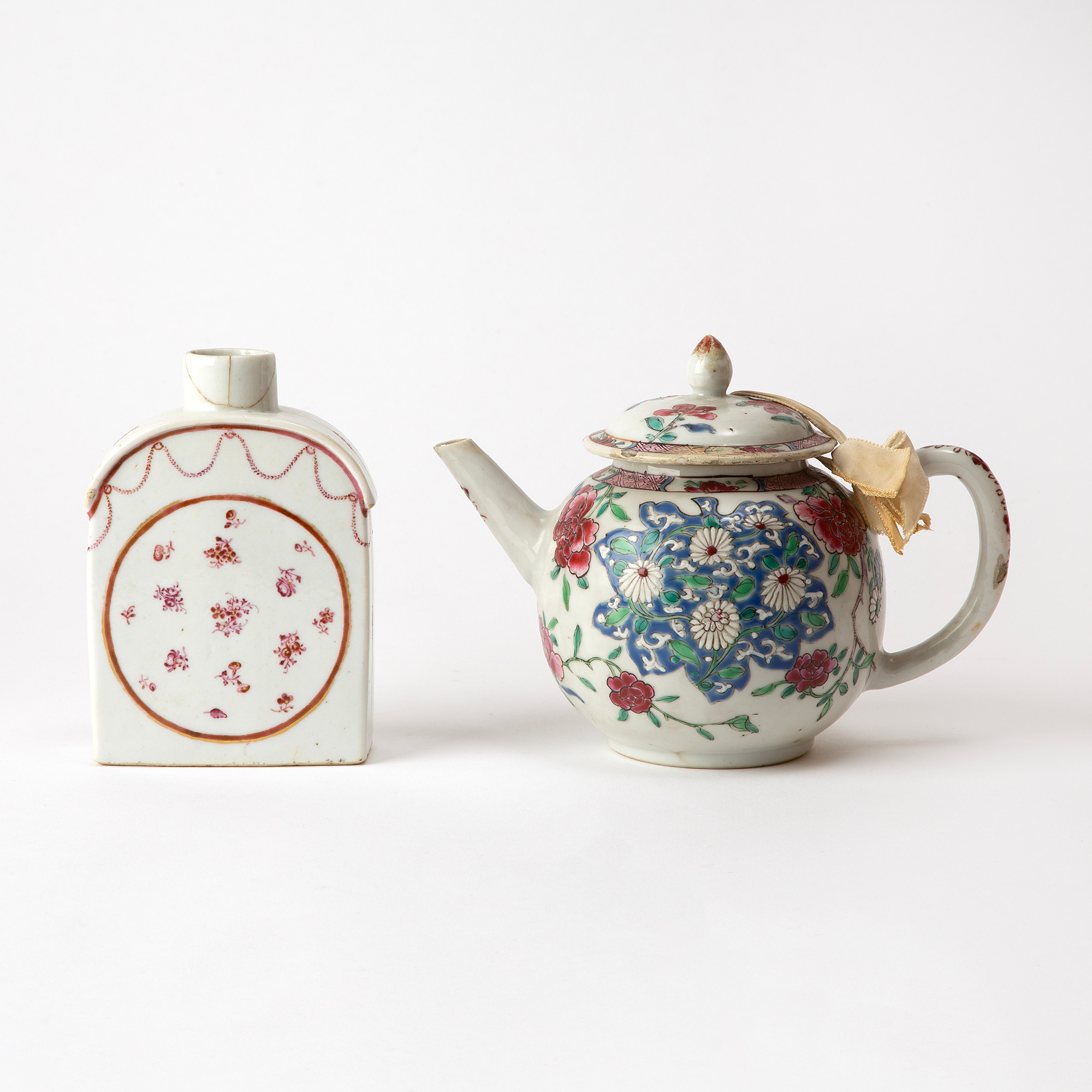 TEKANNA och TEDOSA, porslin, Kina, 1700-tal.