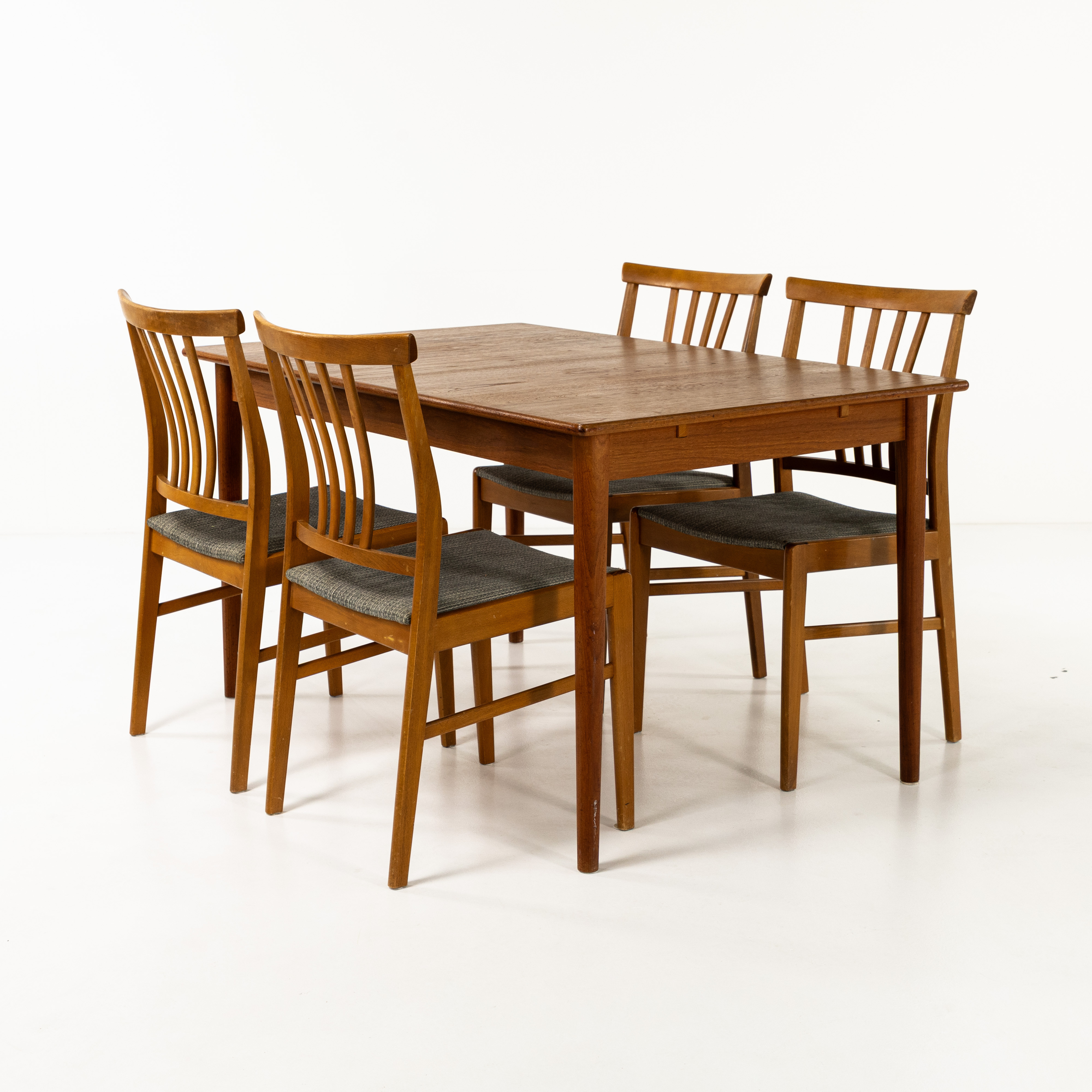 MATGRUPP. Teak, 5 delar, 1960-tal.