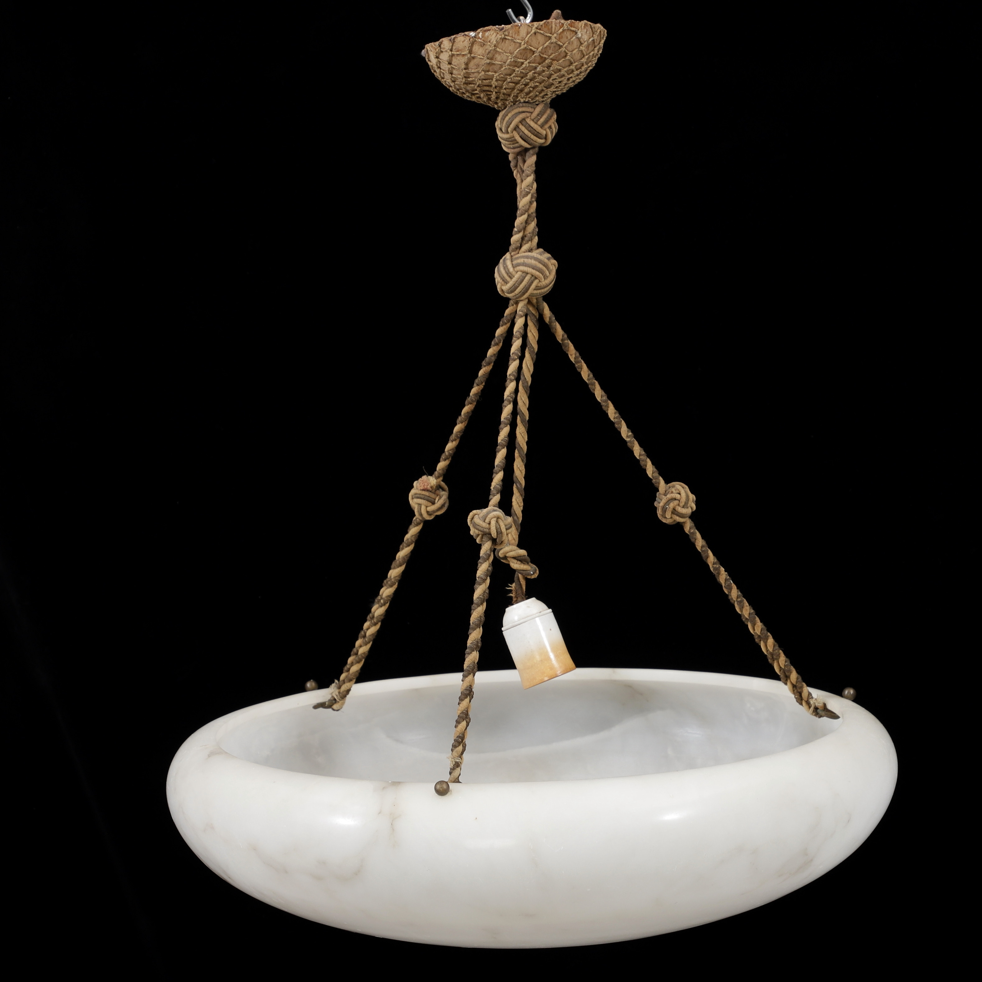 TAKLAMPA, alabaster, 1900-talets första hälft.
