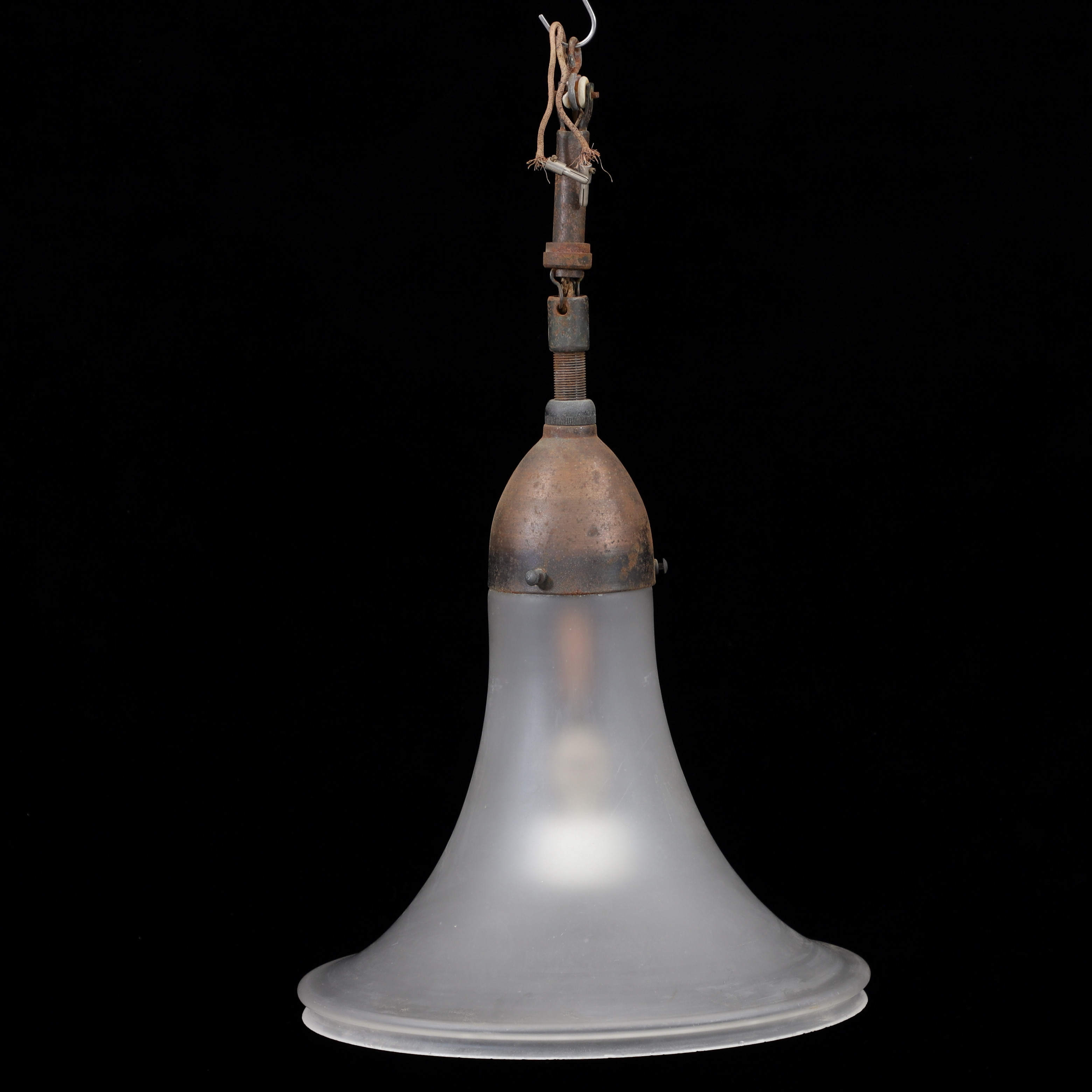 TAKLAMPA, glas/metall, 1900-talets första hälft.