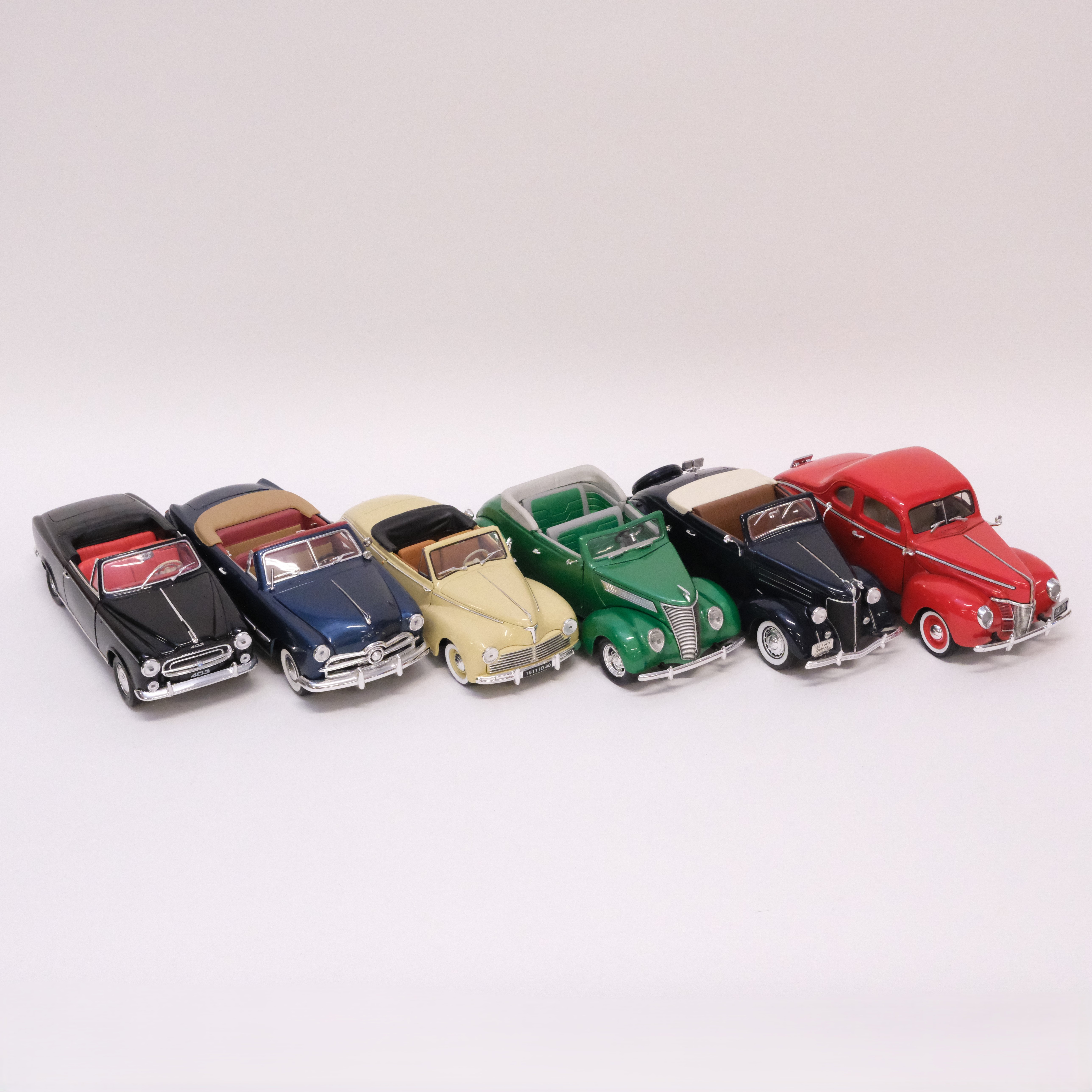 SEX MODELLBILAR. SOLIDO, MIRA, ROAD LEGENDS, WELLY. SKALA 1:18.