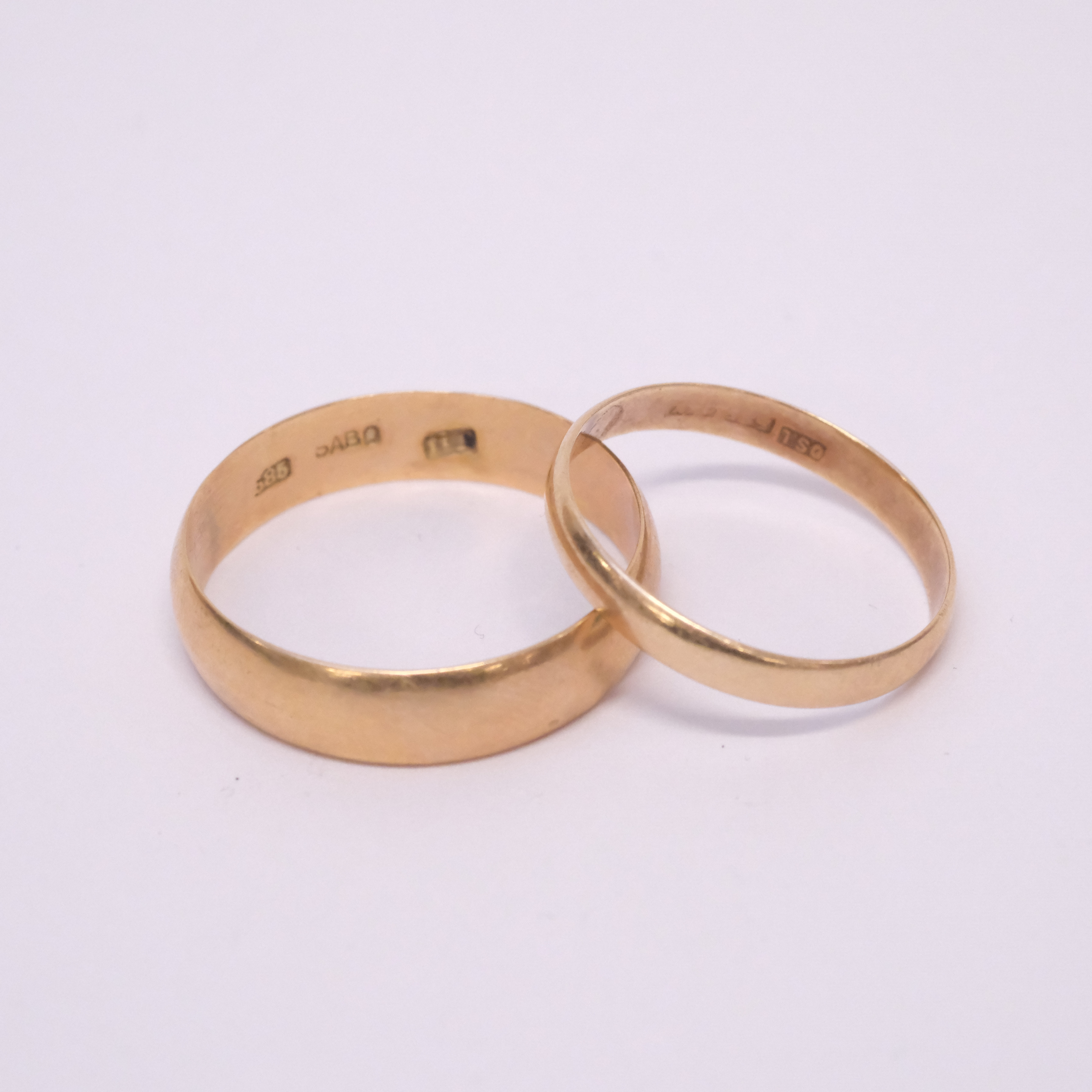 RINGAR, 14K GULD, TVÅ STYCKEN.