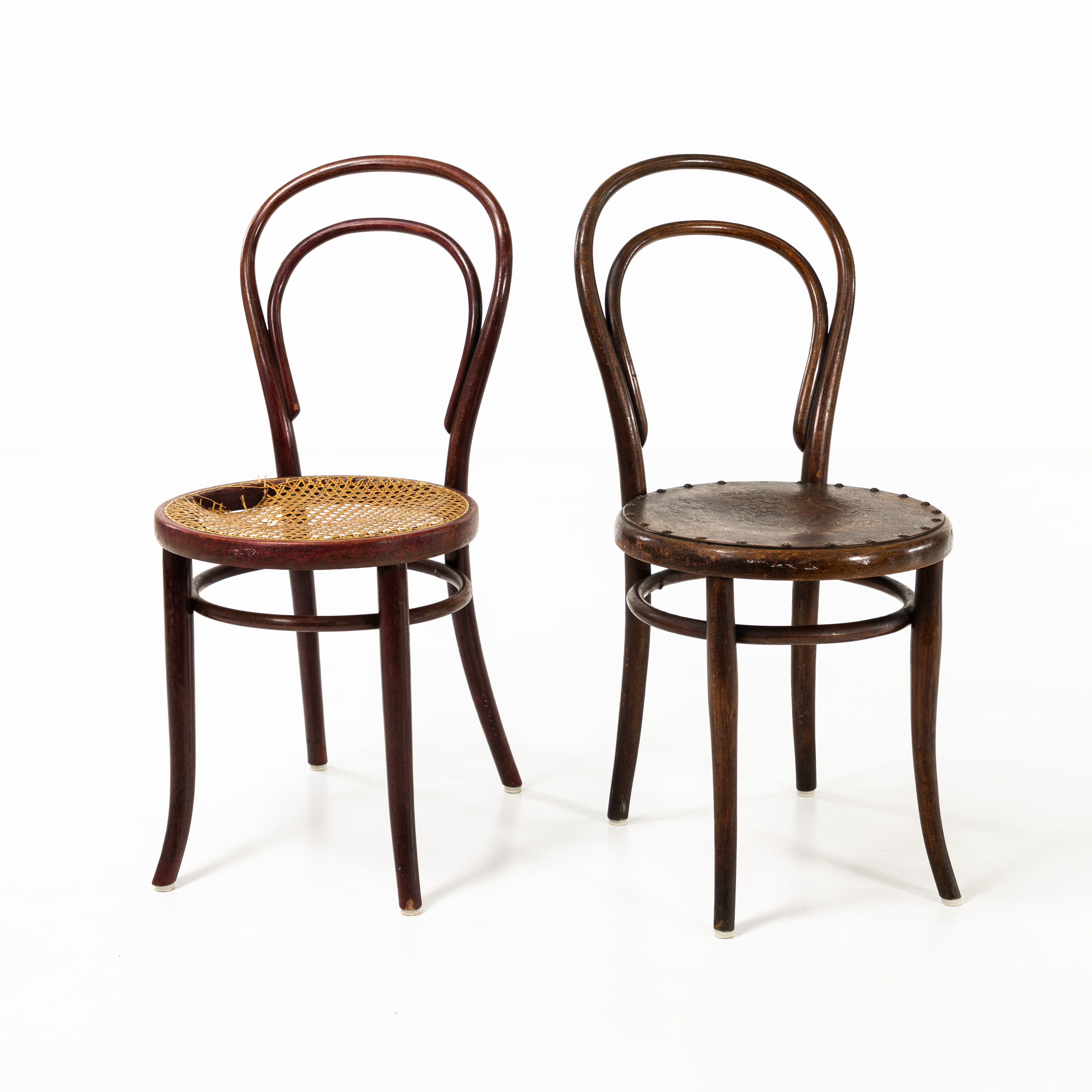 CAFÉSTOLAR. 2 st, 1900-talets första hälft, Thonet, Österrike.