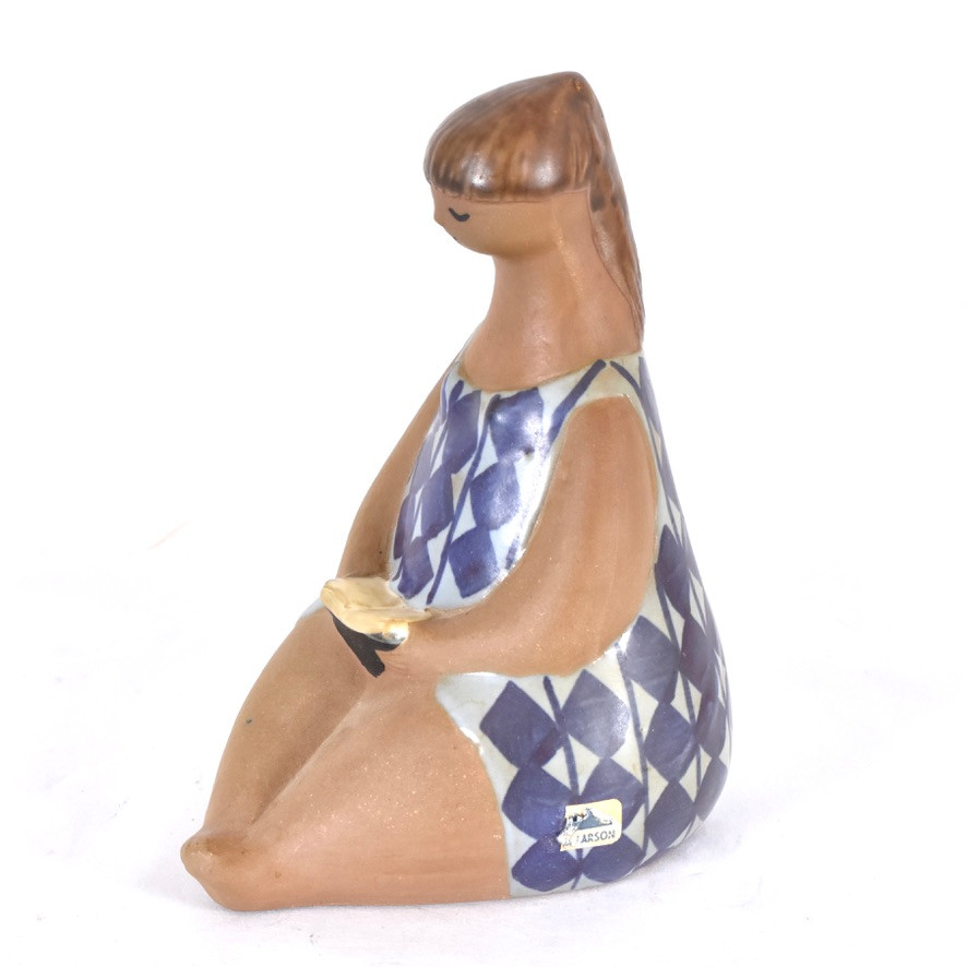 LISA LARSON. Figurin, stengods "Amalia" ur serien ABC-flickor 1958, Gustavsberg.