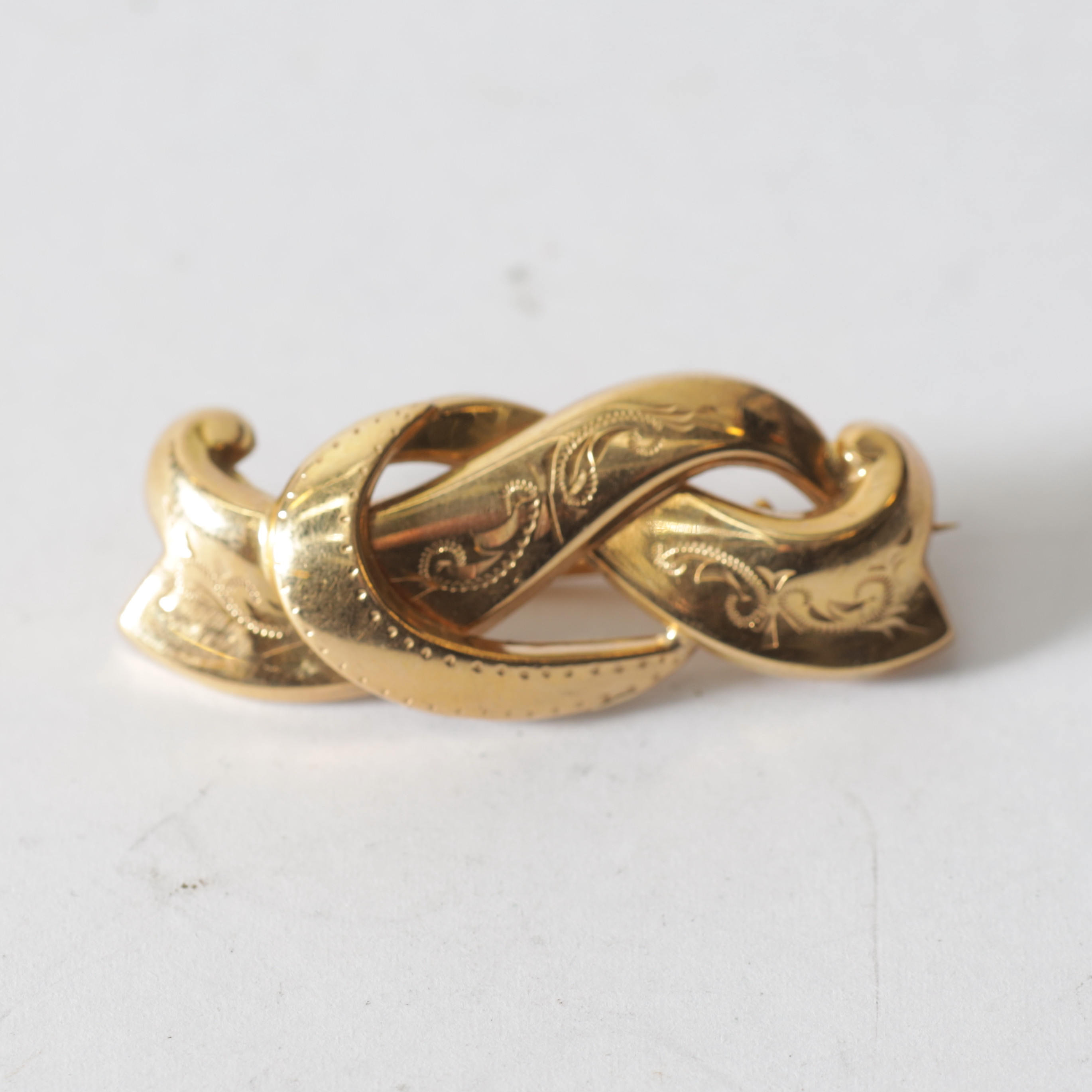 BROSCH, 18K guld, Guldhuset Aktiebolag, Stockholm, 1945. Totalvikt ca 3,7 gram.