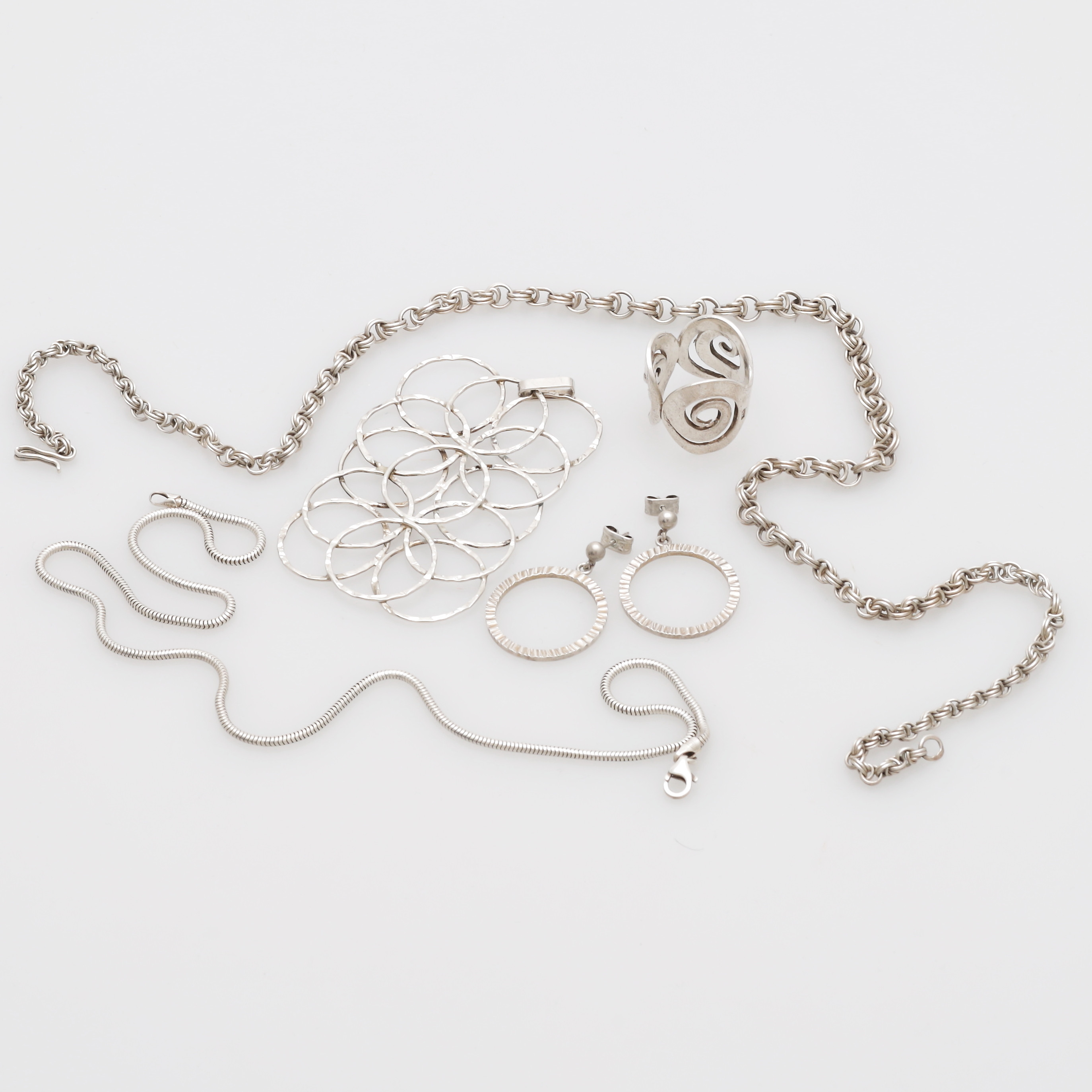 HALSBAND, RING, HÄNGE mm, silver, totalvikt 46 gram.