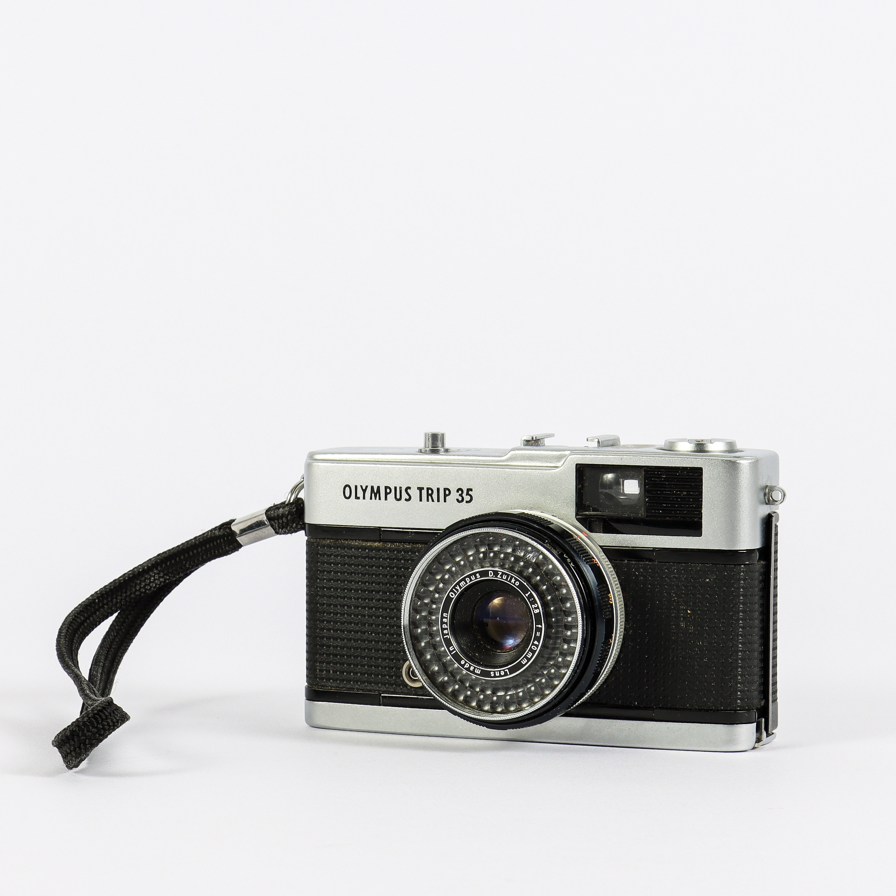 KAMERA Olympus Trip 35.