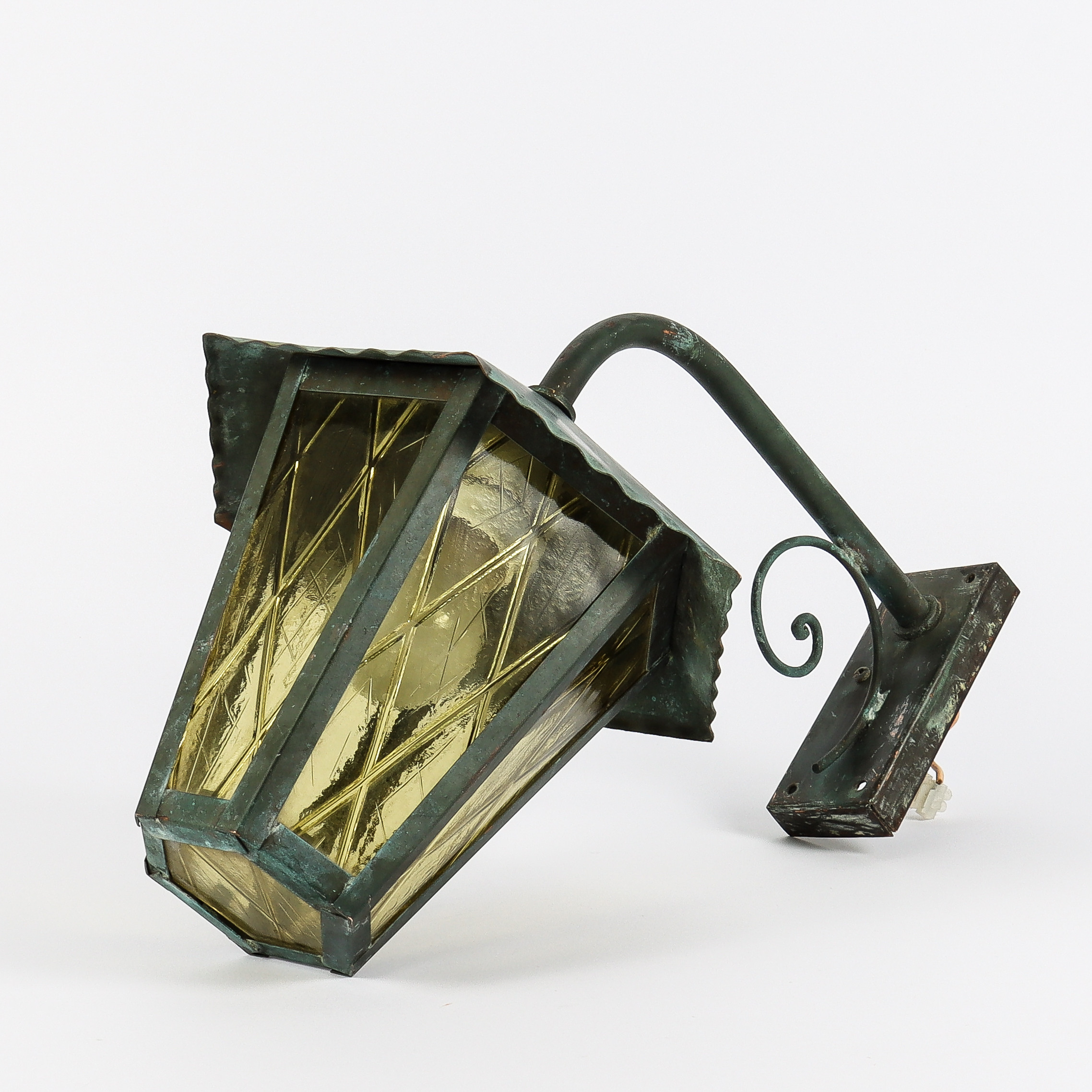 UTELYKTA koppar och glas, 1900-tal.